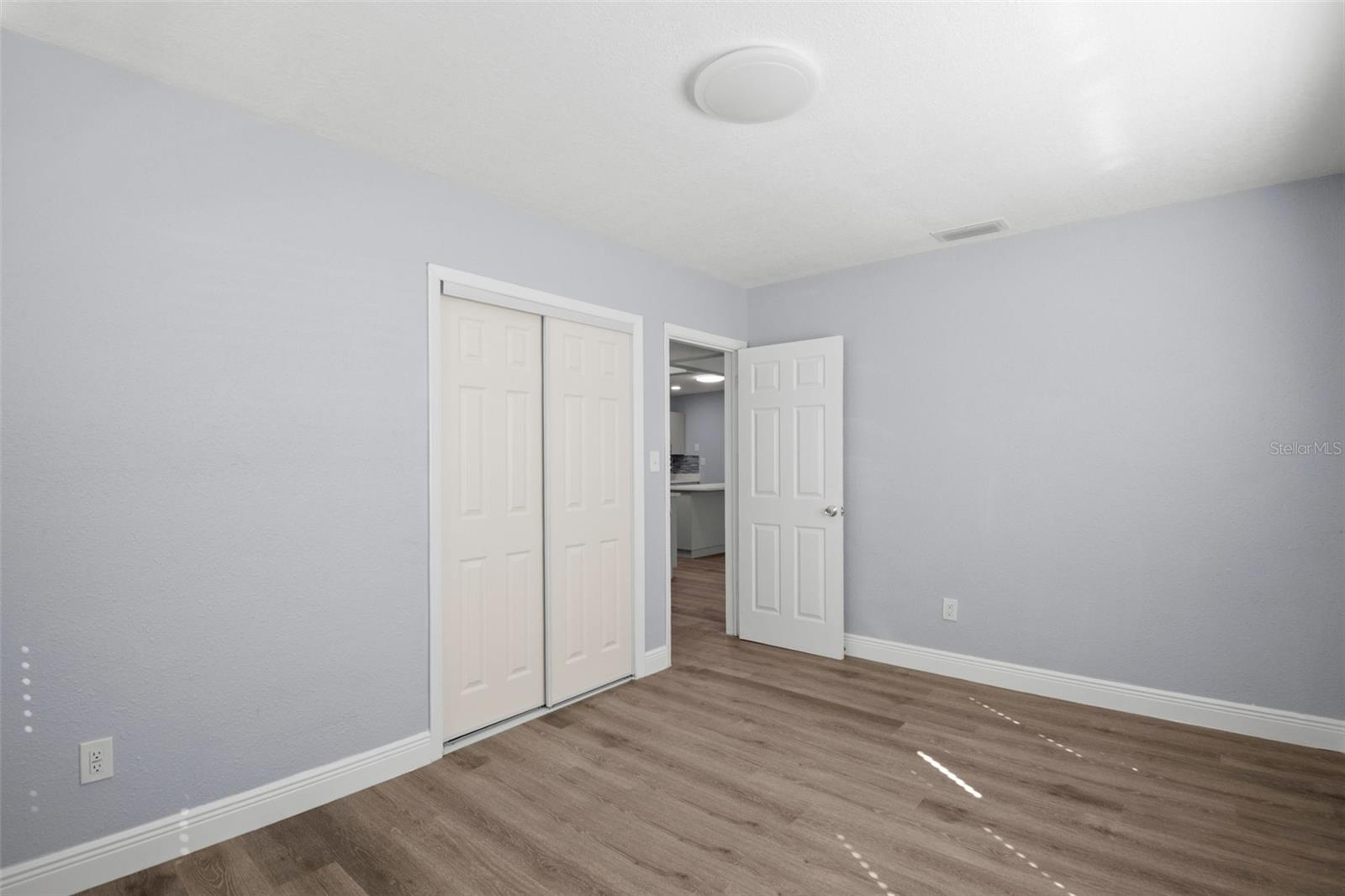 Image 16 of 22 For 914 Chester Drive