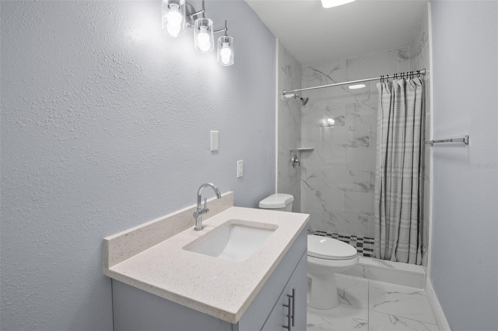 Image 17 of 22 For 914 Chester Drive