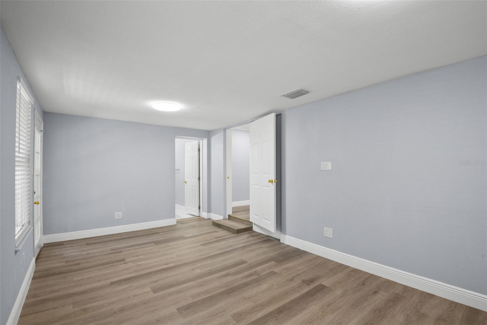 Image 20 of 22 For 914 Chester Drive