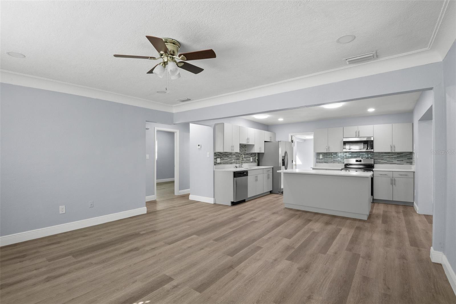 Image 7 of 22 For 914 Chester Drive
