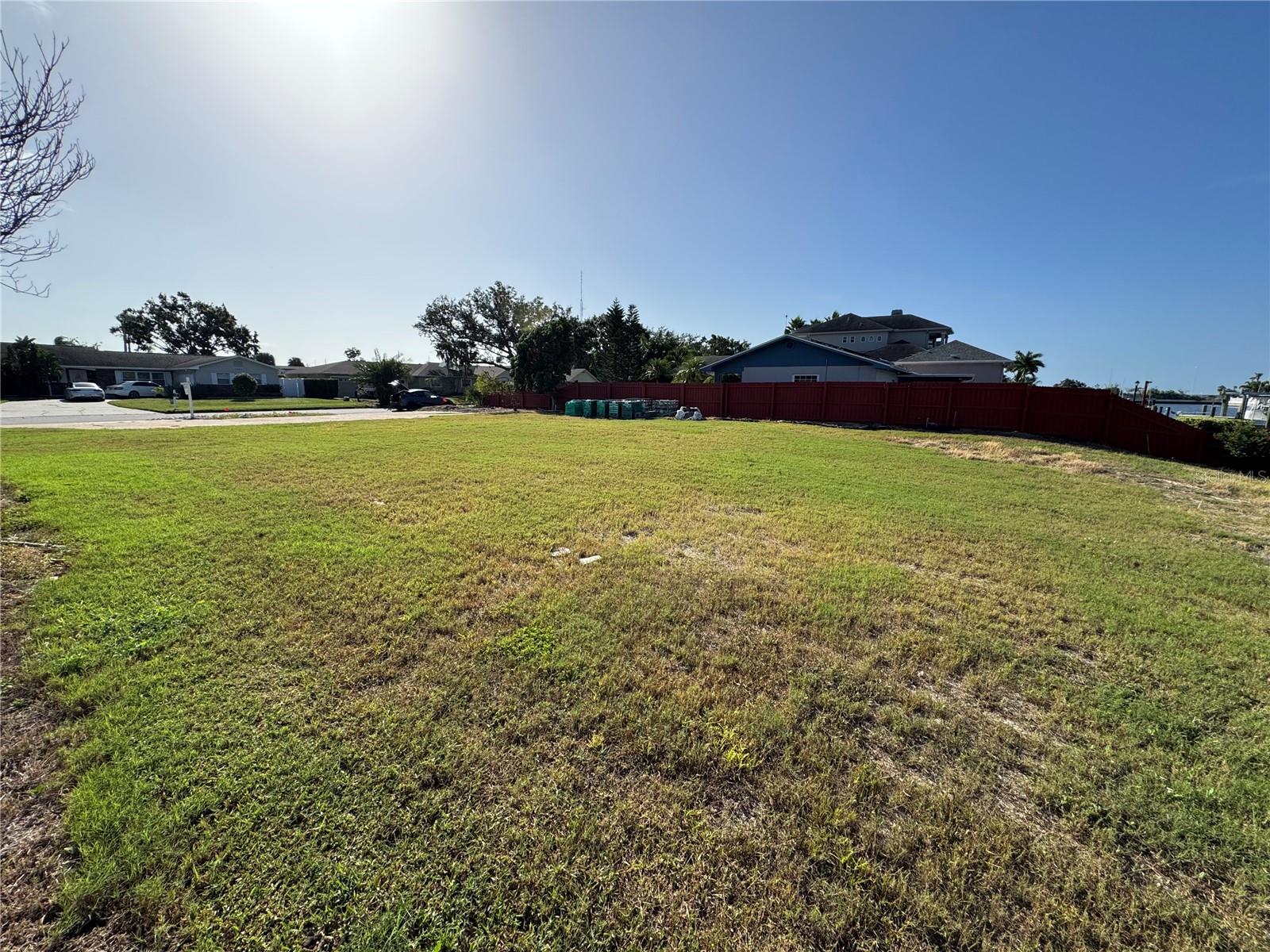 Image 15 of 28 For 3922 Eden Roc Circle