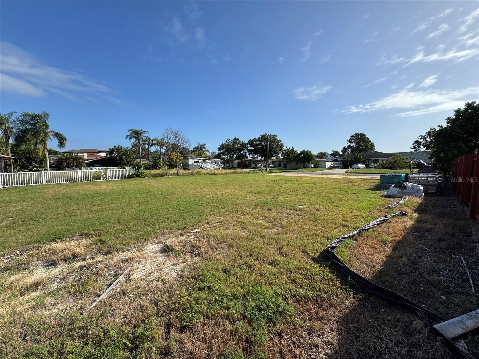 Image 22 of 28 For 3922 Eden Roc Circle