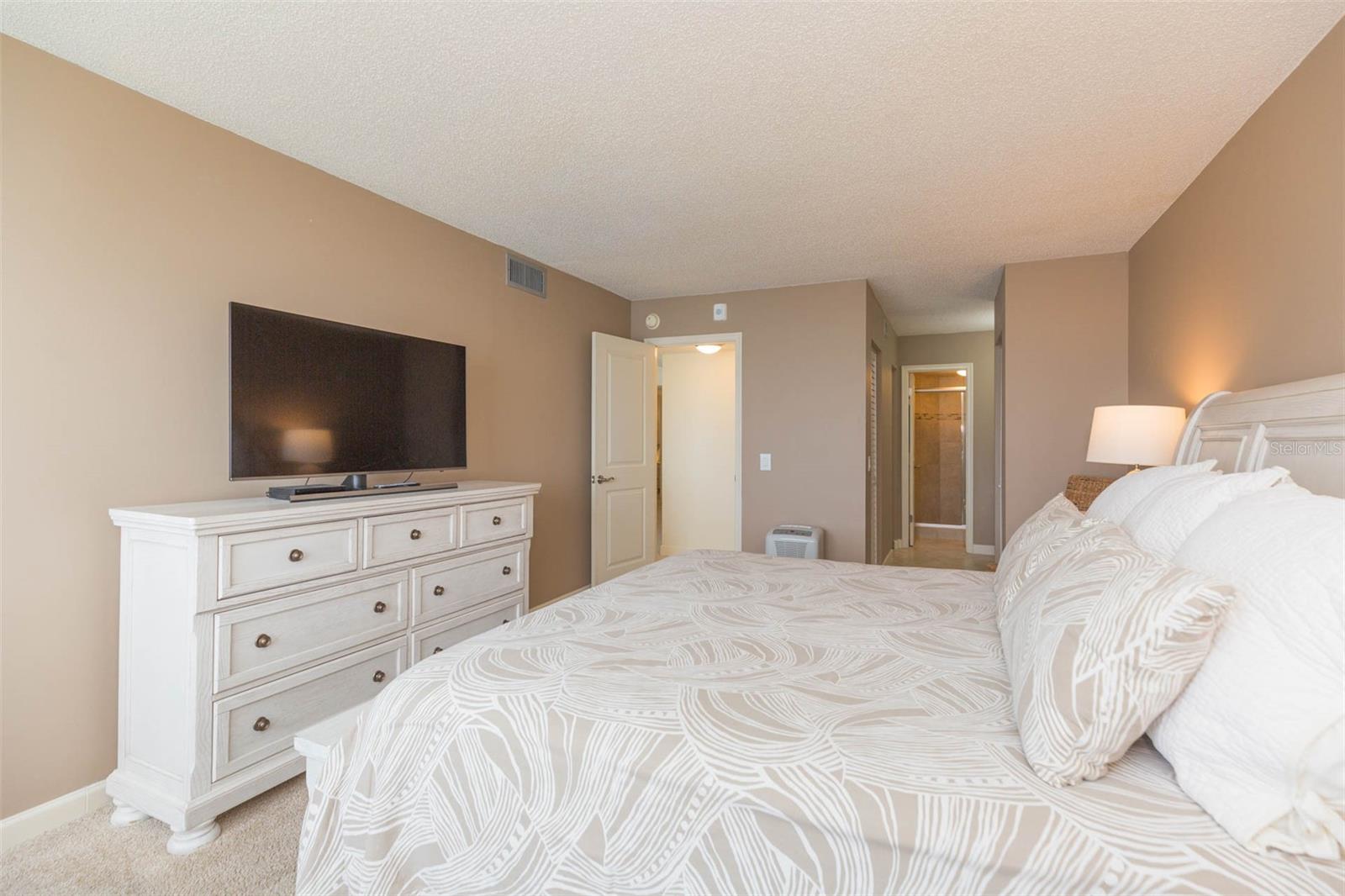 Image 24 of 35 For 5633 Puerta Del Sol Boulevard S 203