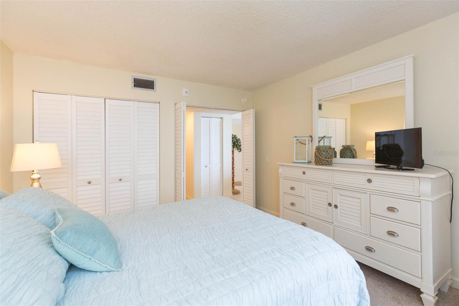 Image 27 of 35 For 5633 Puerta Del Sol Boulevard S 203