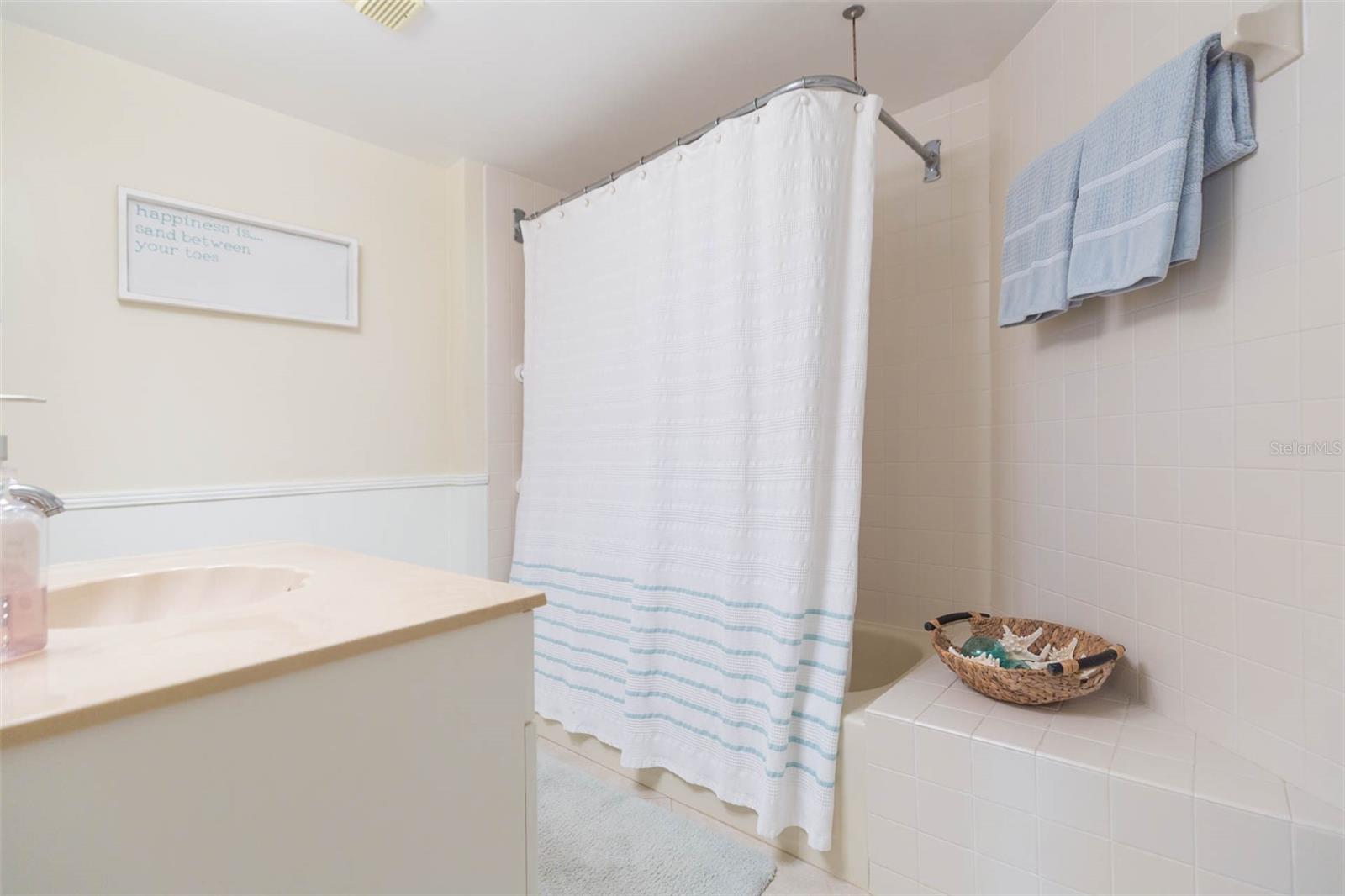 Image 29 of 35 For 5633 Puerta Del Sol Boulevard S 203