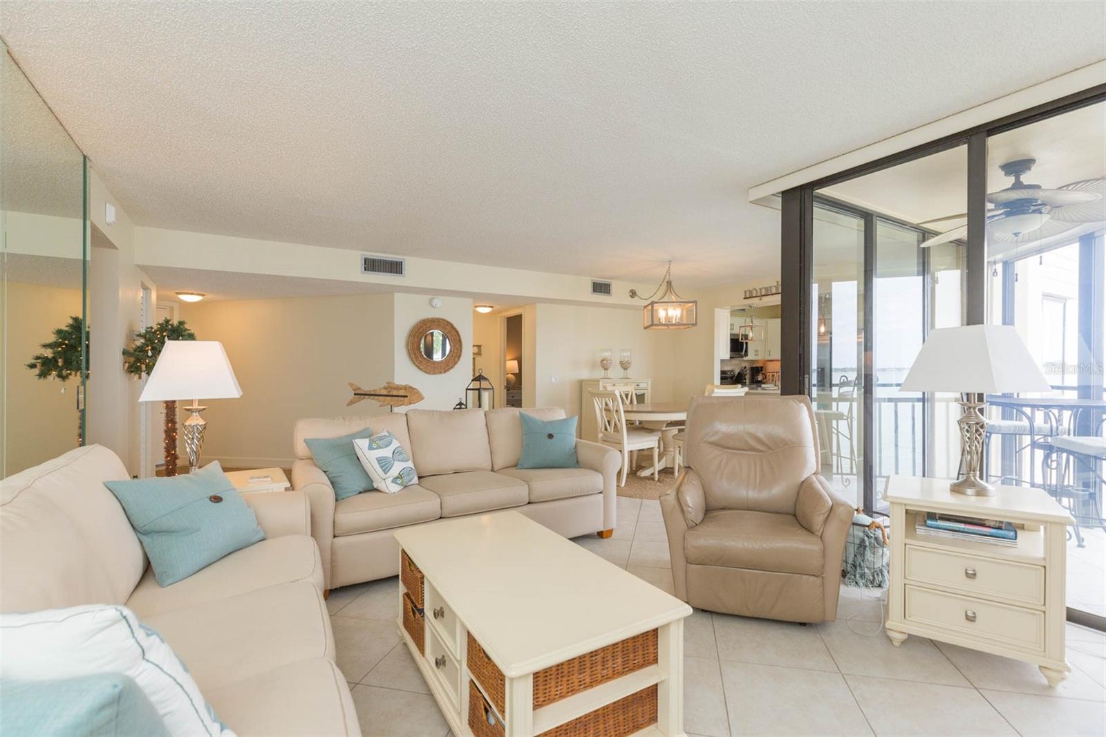 Image 8 of 35 For 5633 Puerta Del Sol Boulevard S 203