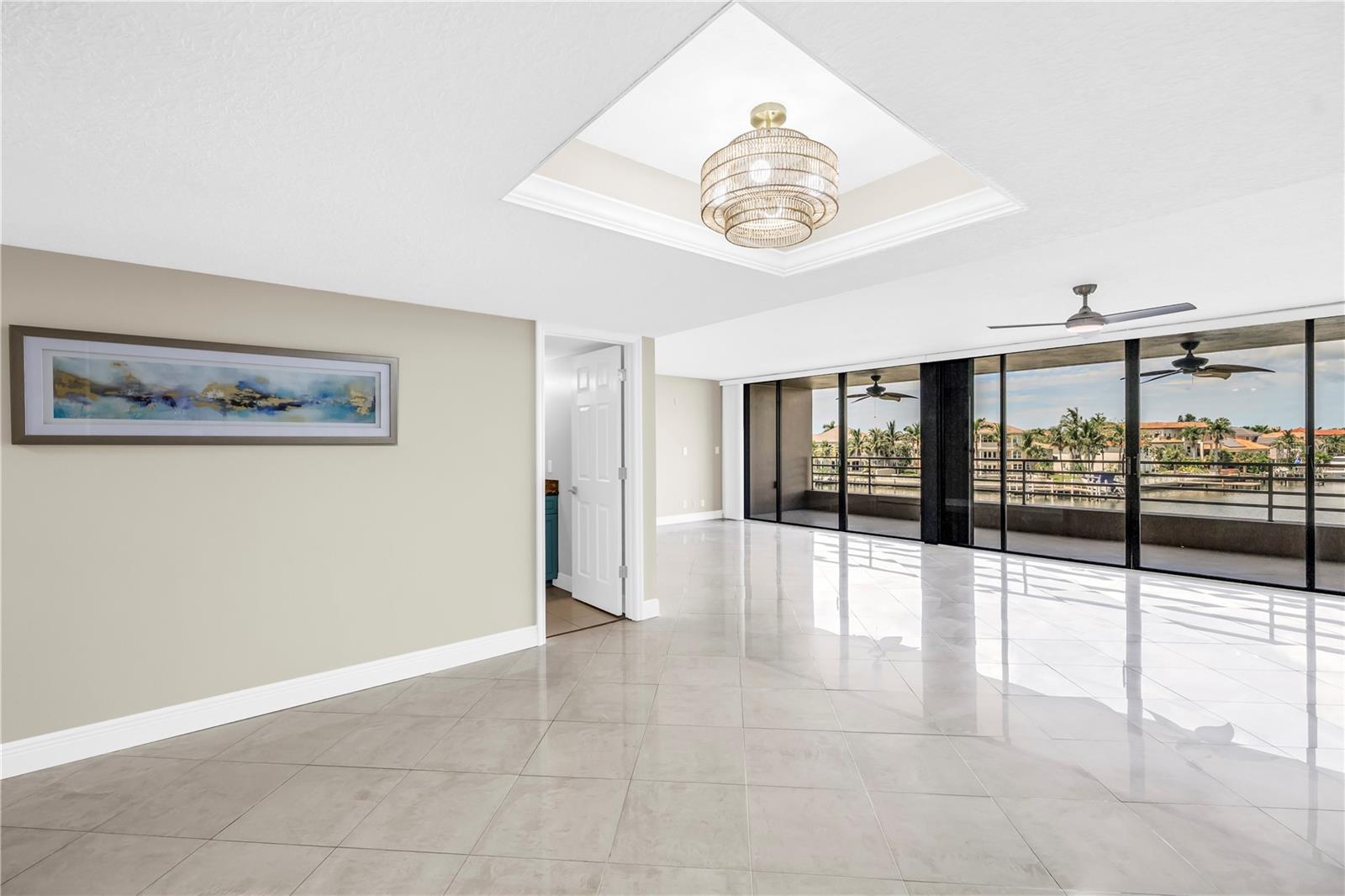 Image 11 of 42 For 2775 Kipps Colony Drive S 204