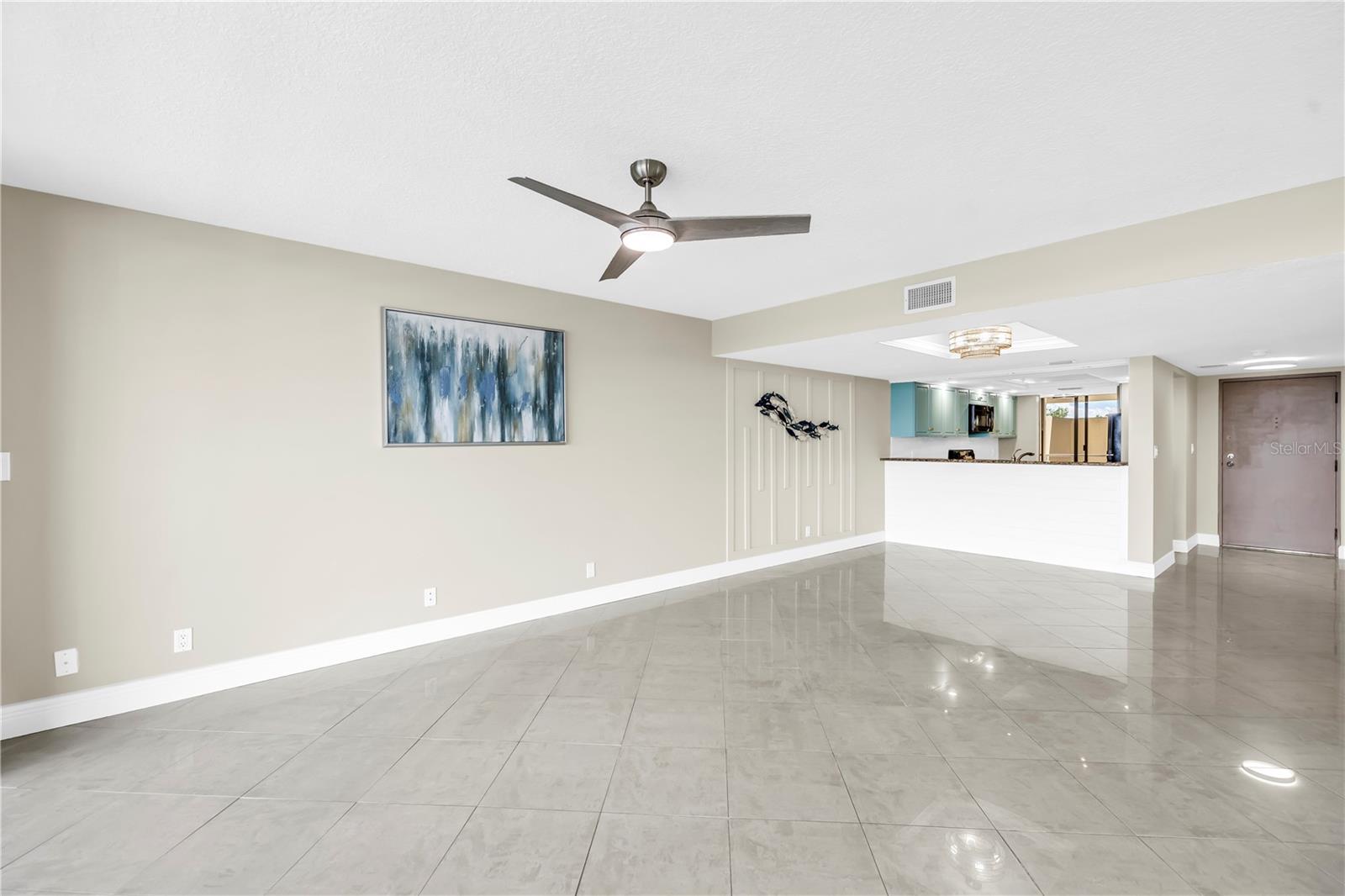 Image 15 of 42 For 2775 Kipps Colony Drive S 204