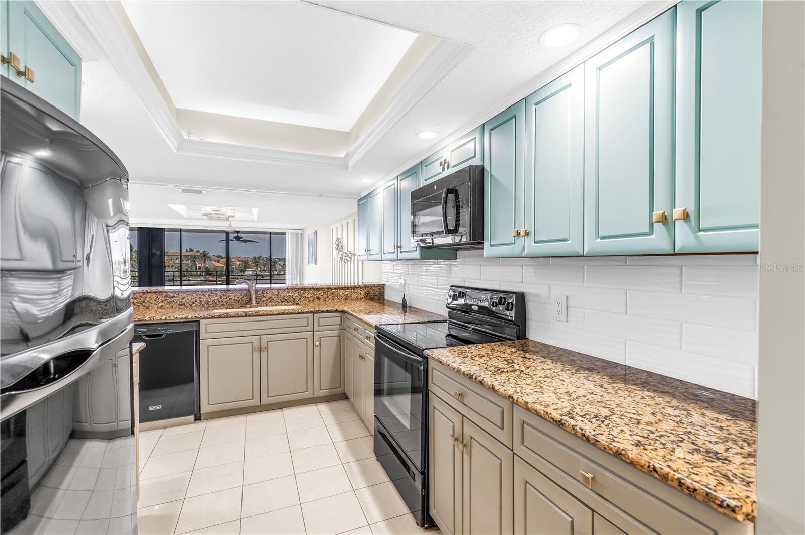 Image 20 of 42 For 2775 Kipps Colony Drive S 204