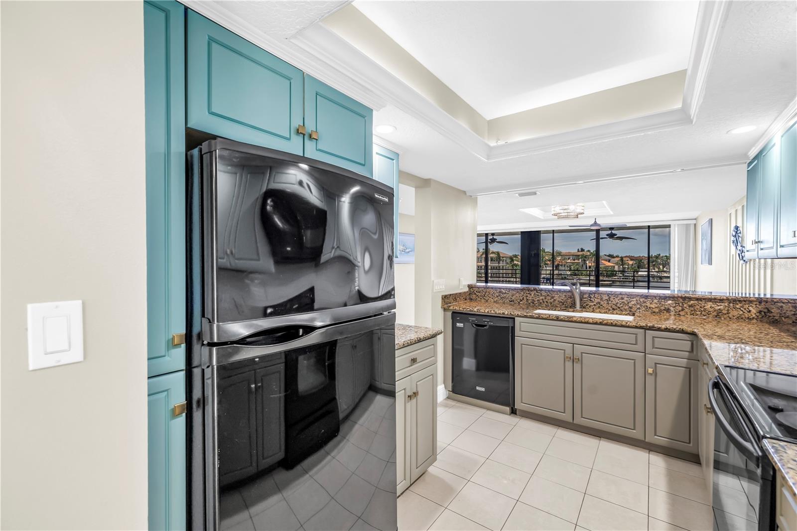 Image 25 of 42 For 2775 Kipps Colony Drive S 204