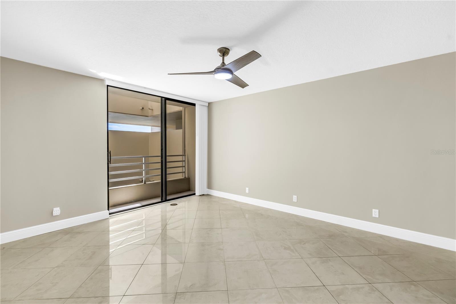Image 26 of 42 For 2775 Kipps Colony Drive S 204