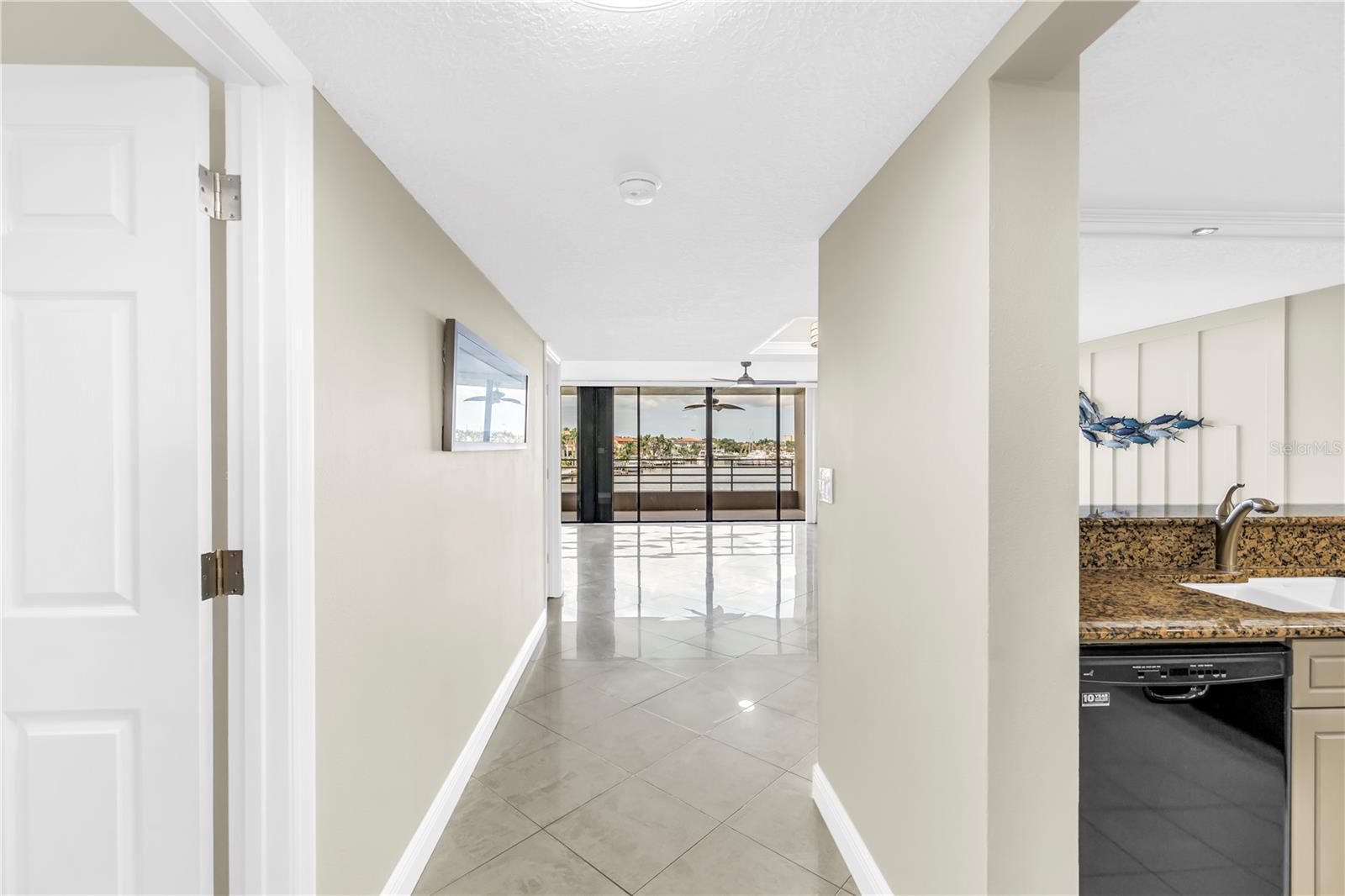 Image 5 of 42 For 2775 Kipps Colony Drive S 204