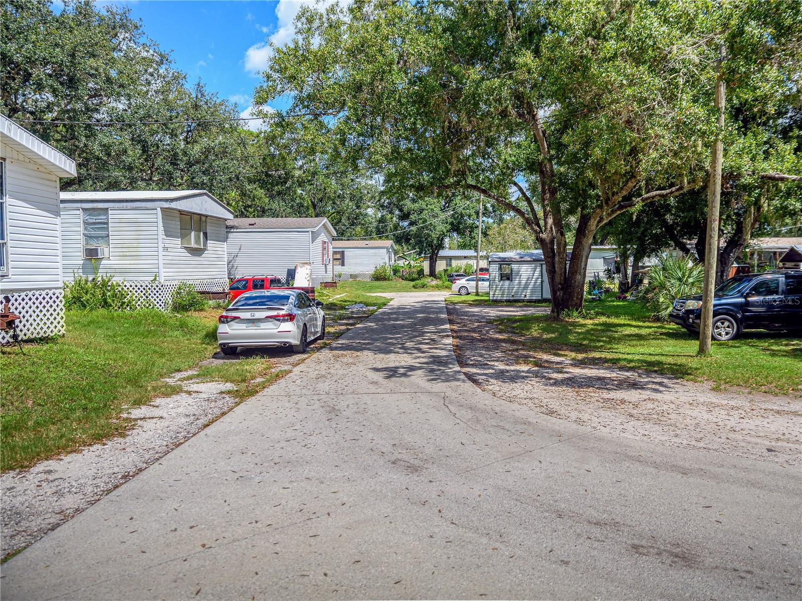 Listing photo id 6 for 4410 Pine Street