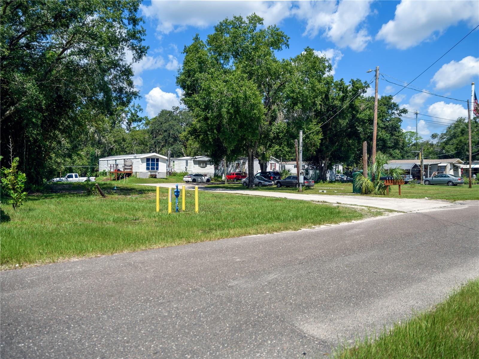 Listing photo id 7 for 4410 Pine Street