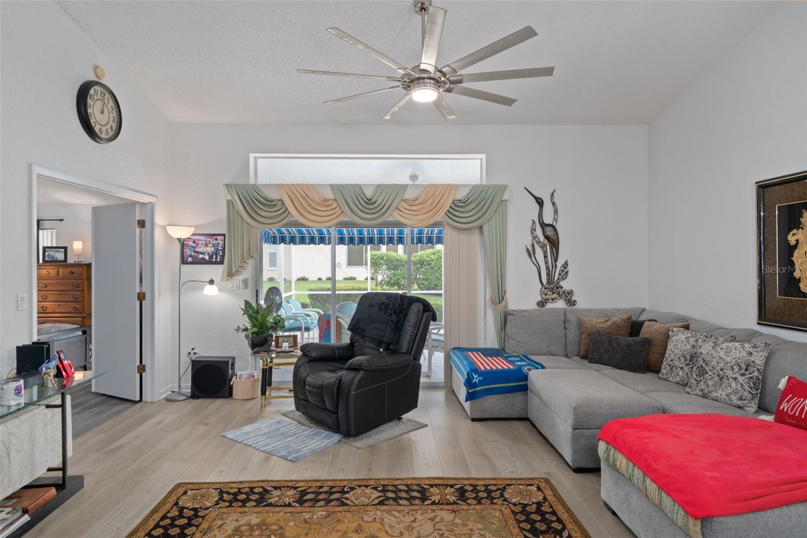 Image 10 of 46 For 9288 New Orleans Drive