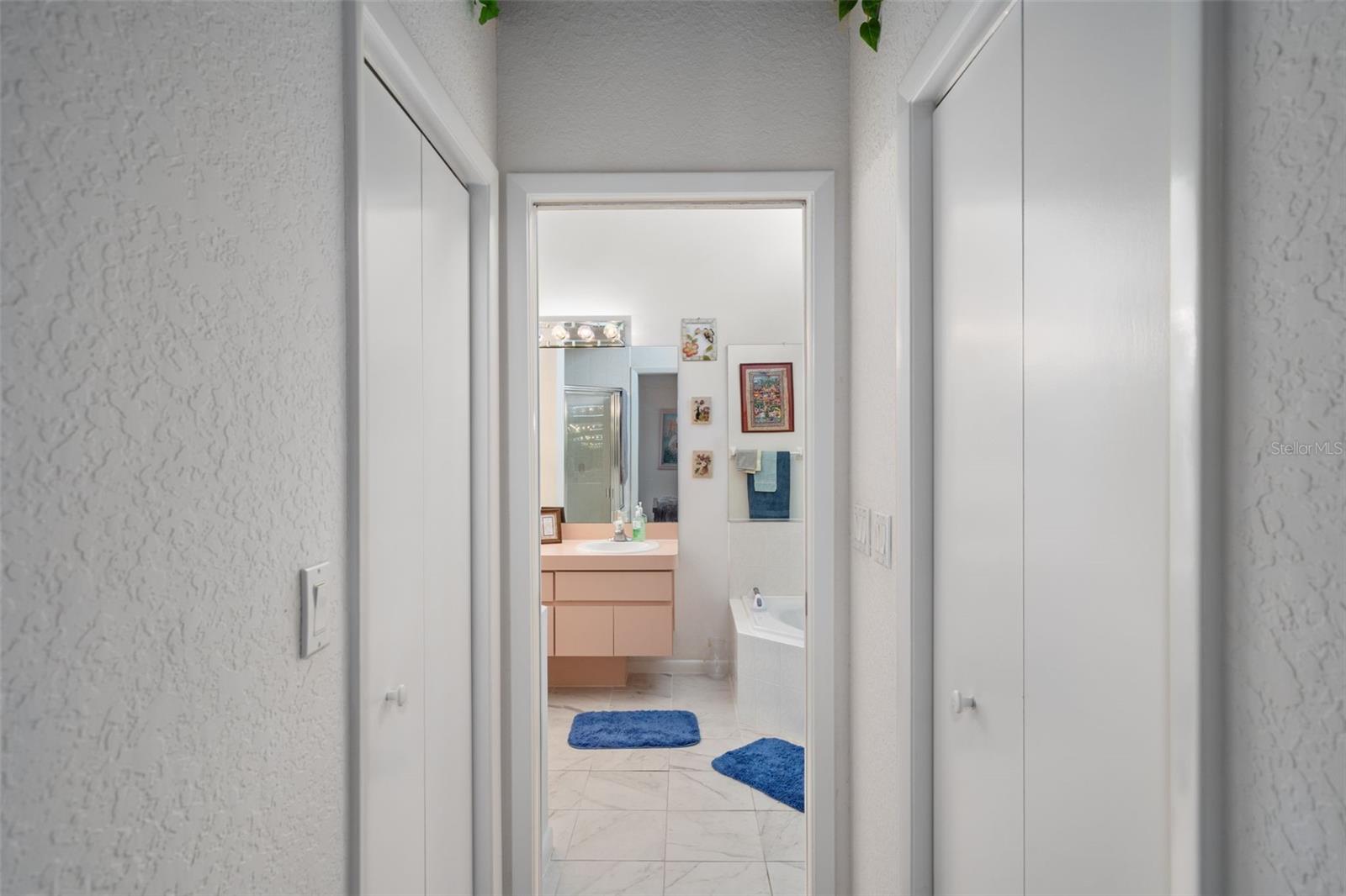 Image 18 of 46 For 9288 New Orleans Drive