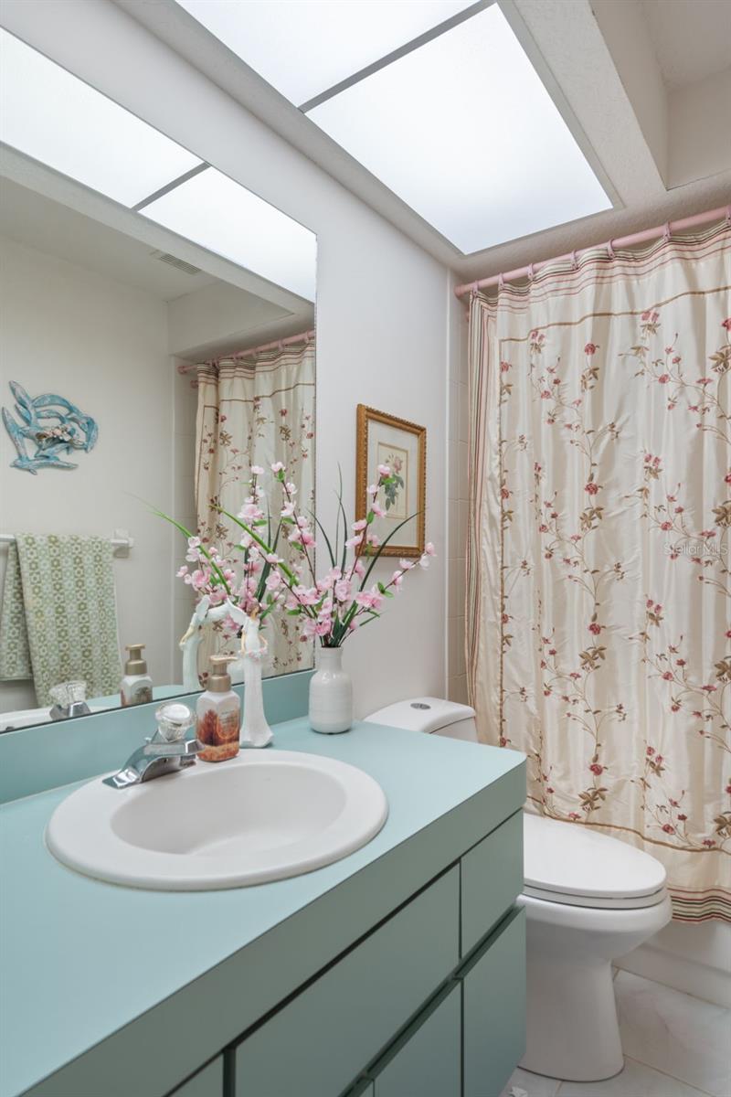 Image 25 of 46 For 9288 New Orleans Drive