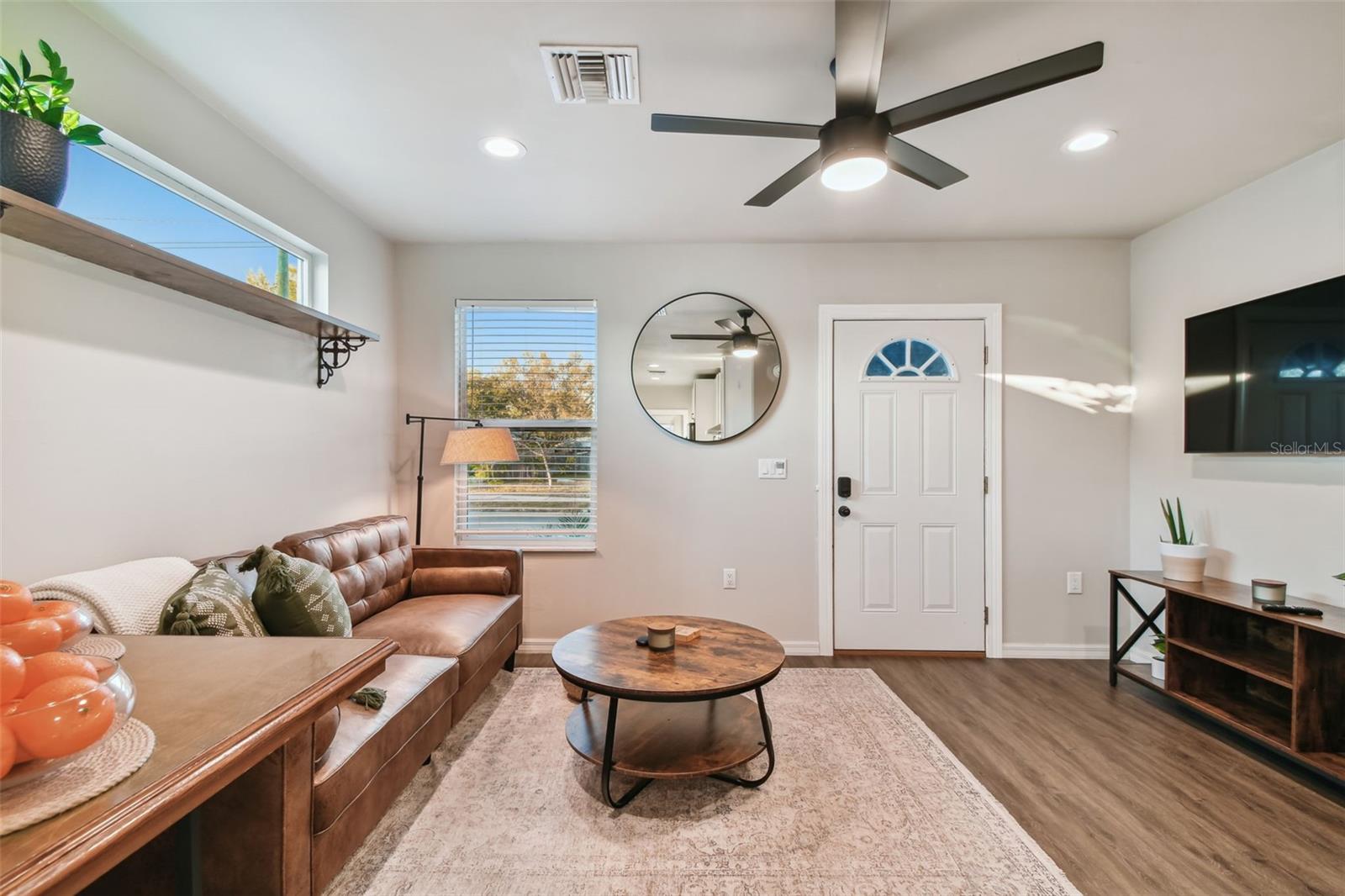 Image 2 of 39 For 2310 30th Avenue N