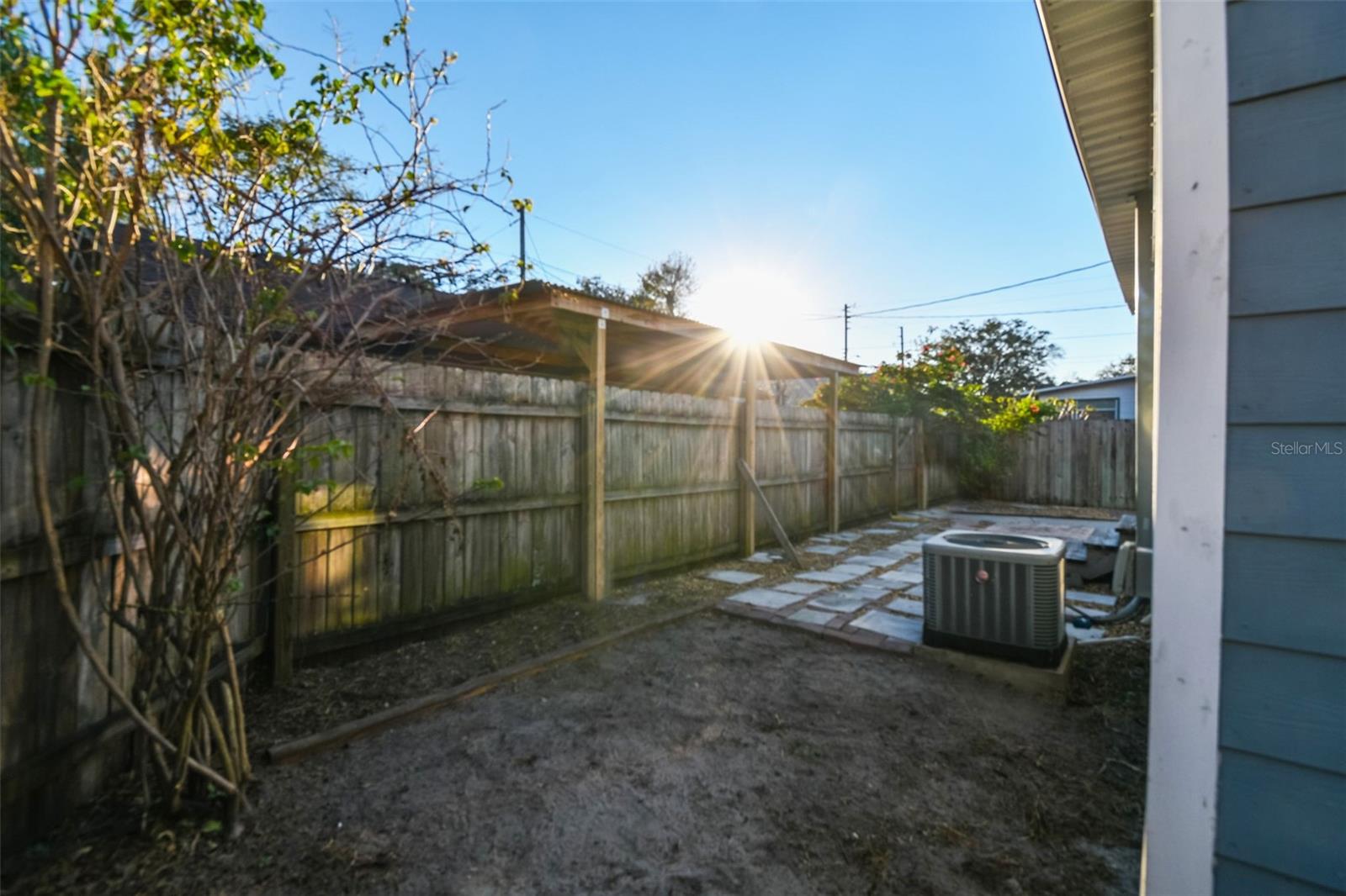 Image 25 of 39 For 2310 30th Avenue N