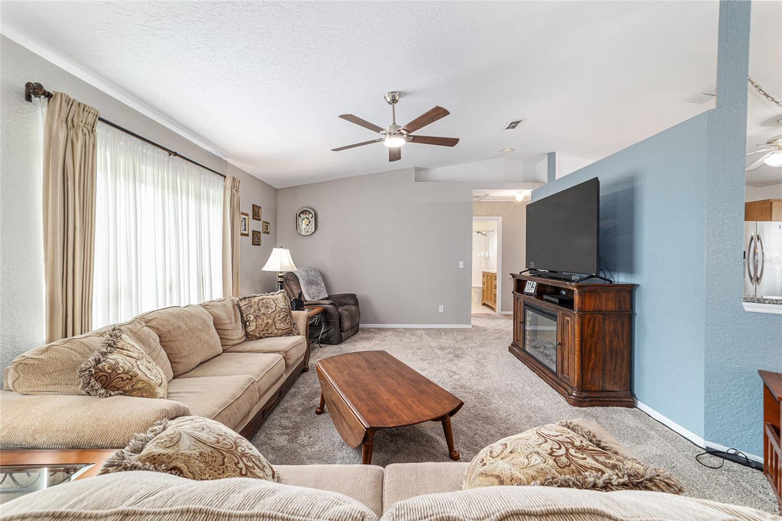 Image 18 of 77 For 9849 61st Court