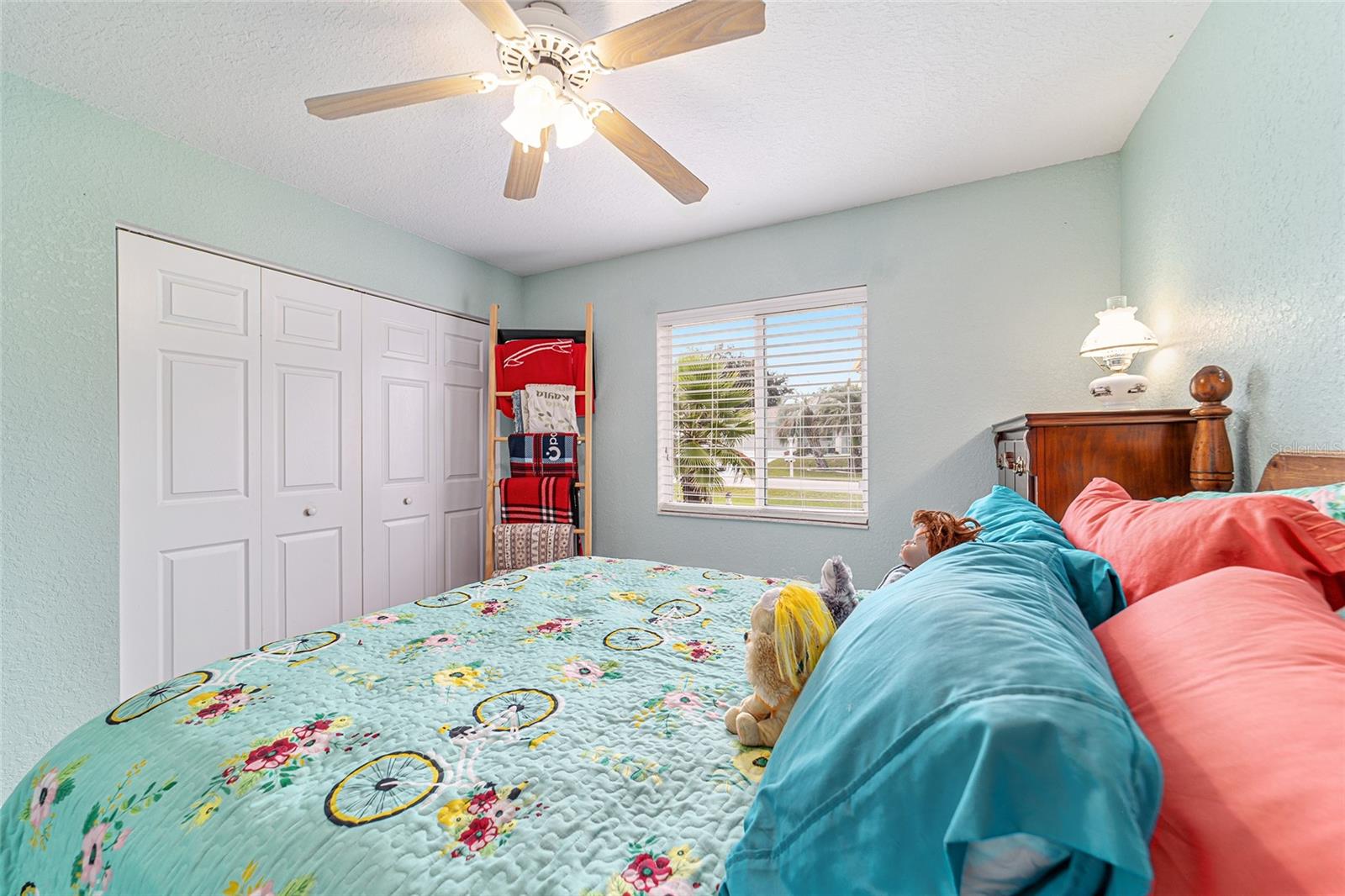 Image 44 of 77 For 9849 61st Court