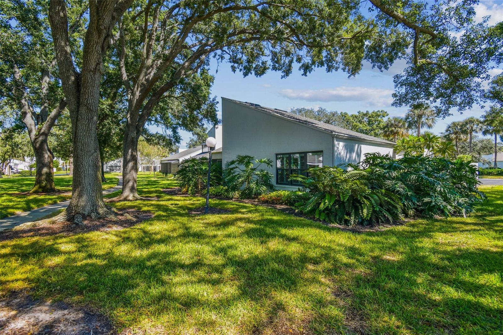 Image 34 of 43 For 4186 Northmeadow Circle N-a