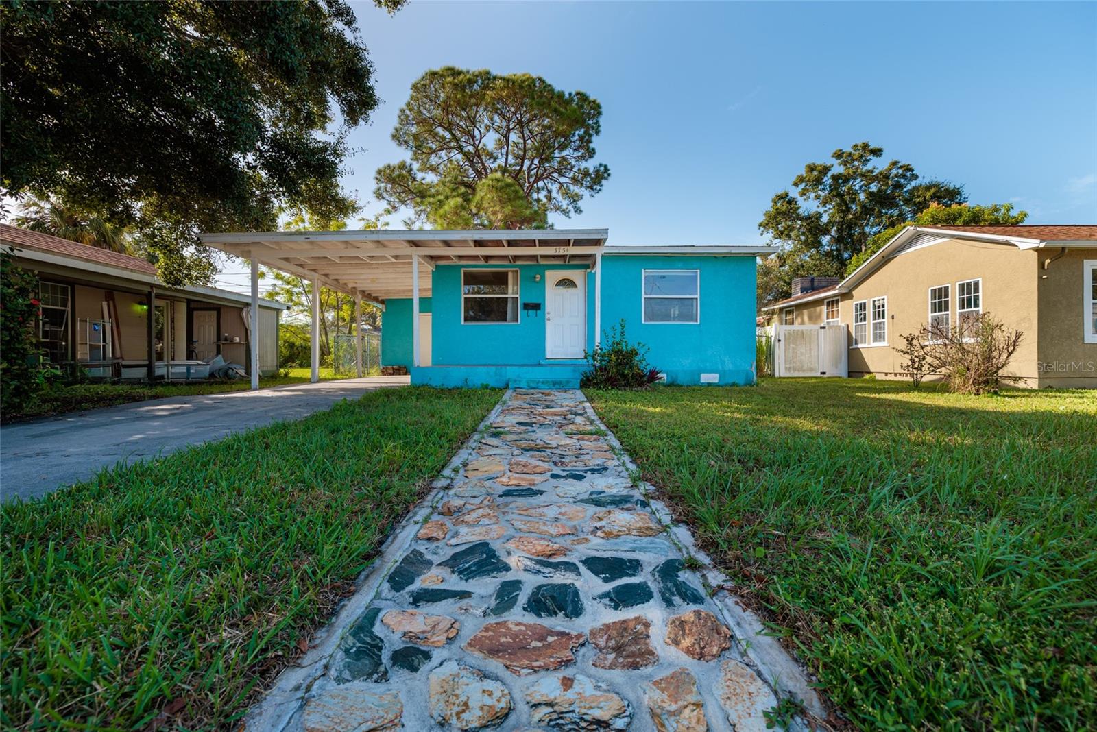 Image 2 of 16 For 3734 27th Avenue S
