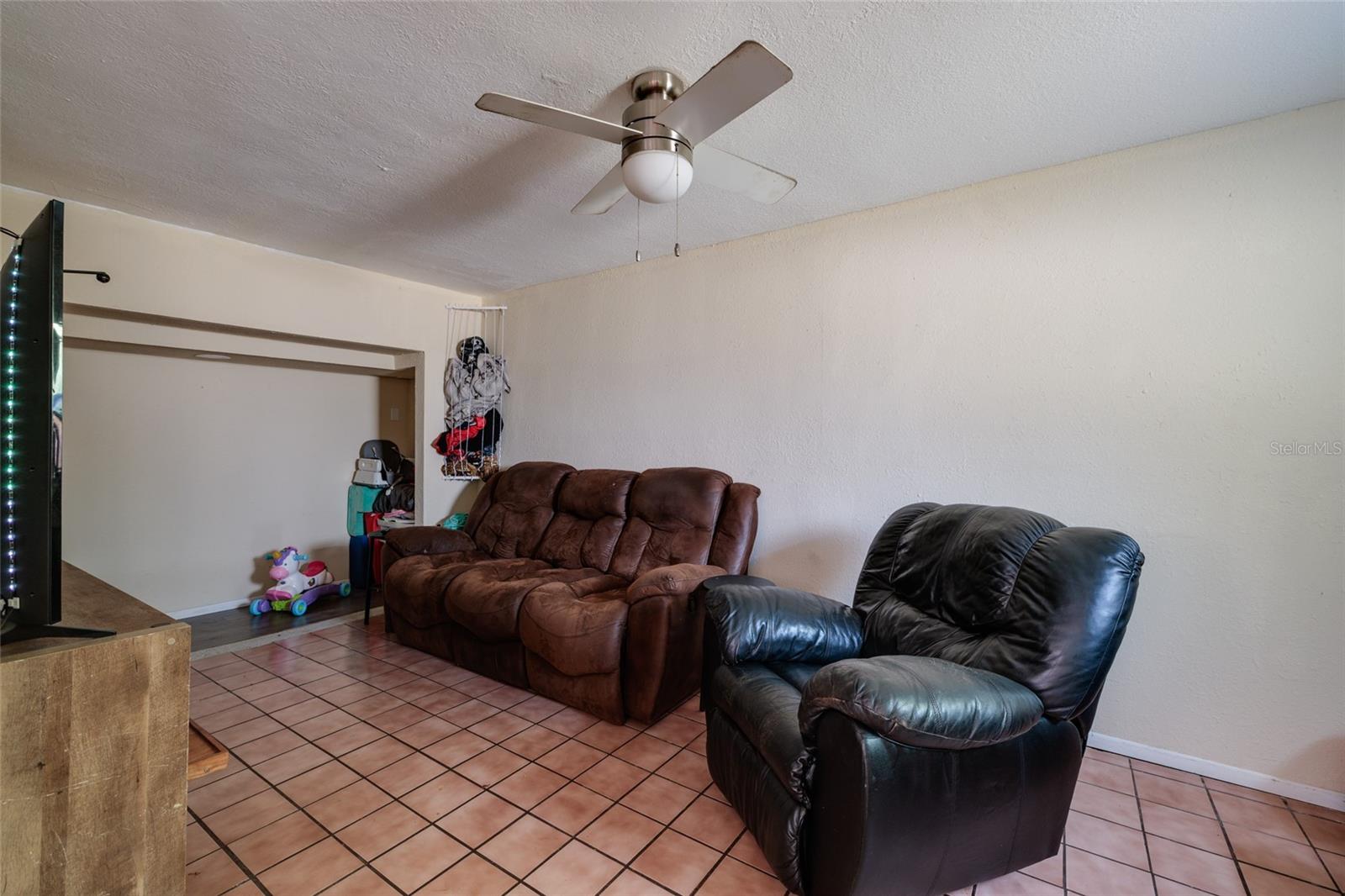 Image 11 of 34 For 4300 14th Avenue N