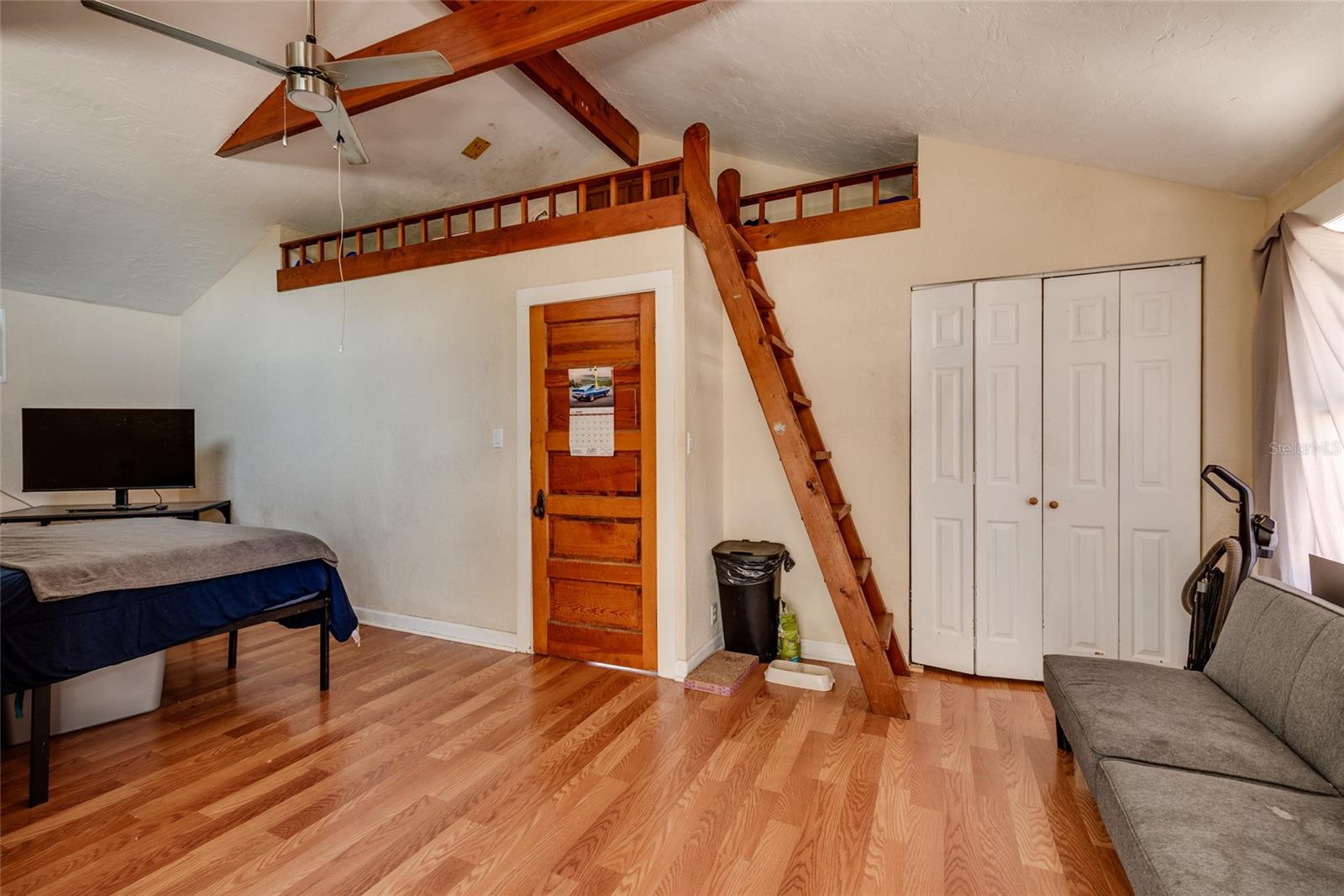 Image 13 of 34 For 4300 14th Avenue N