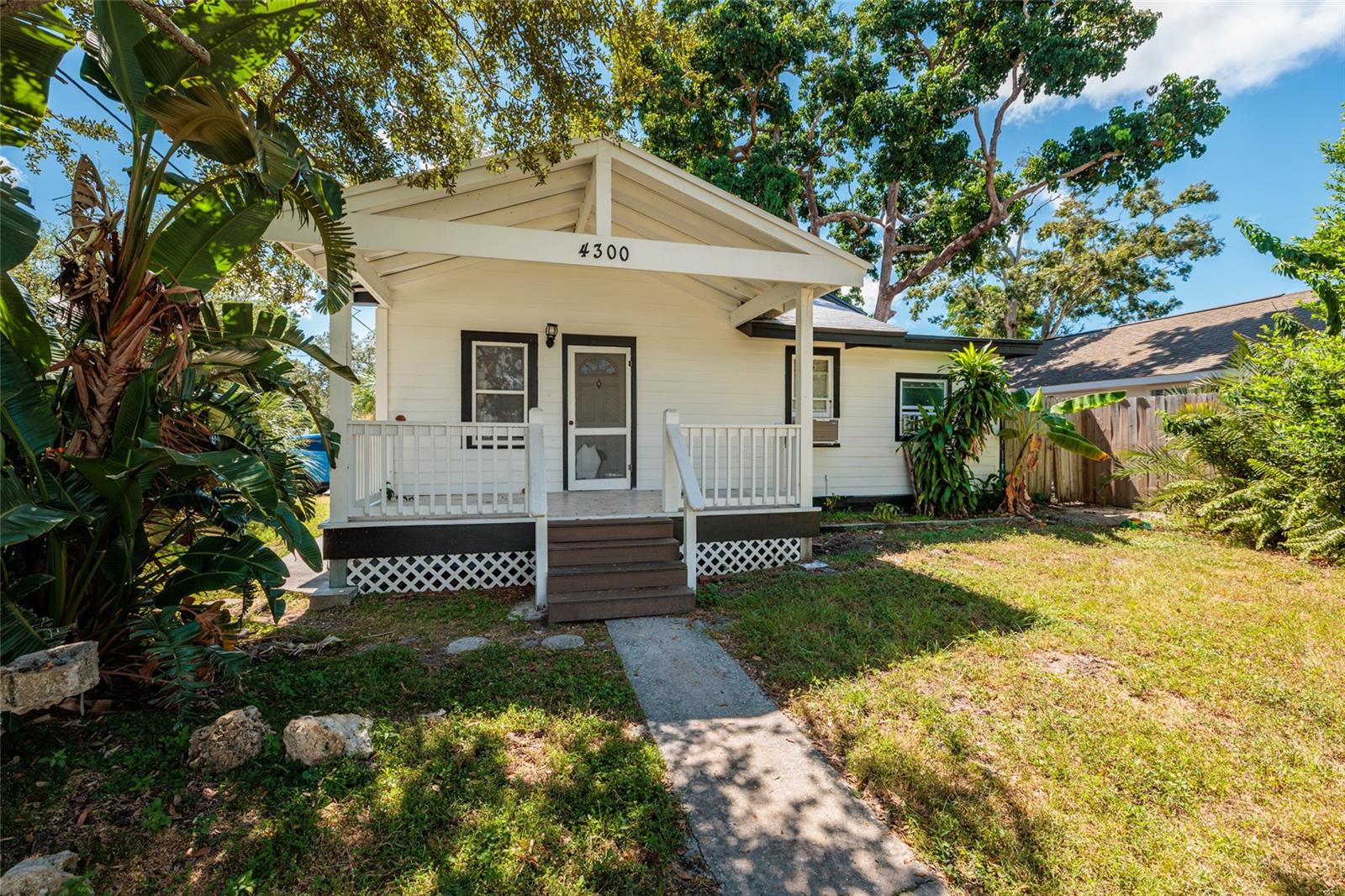 Image 3 of 34 For 4300 14th Avenue N