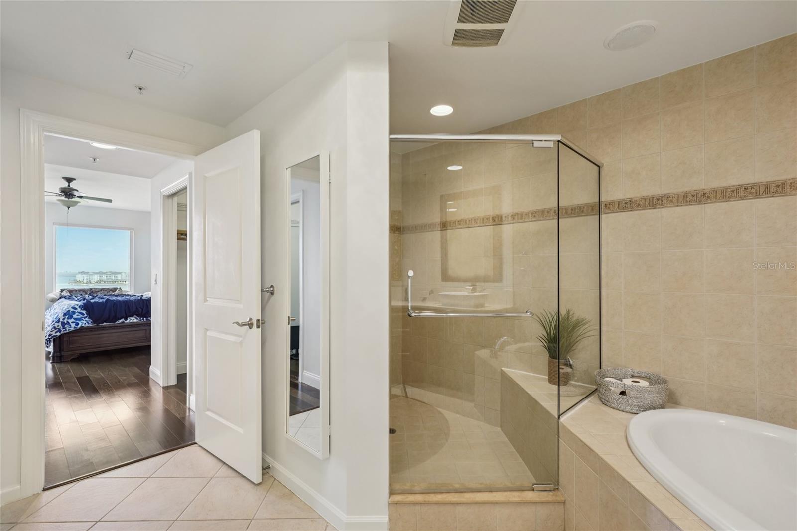 Image 31 of 79 For 5823 Bowen Daniel Drive 902