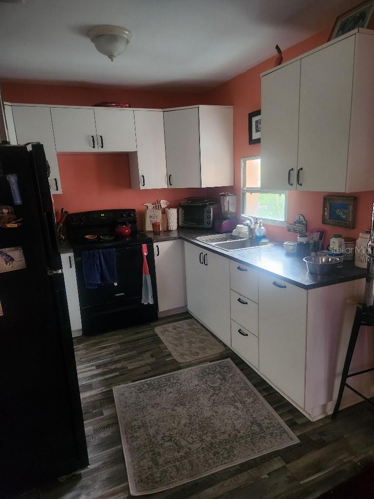 Image 6 of 15 For 10698 106th Street