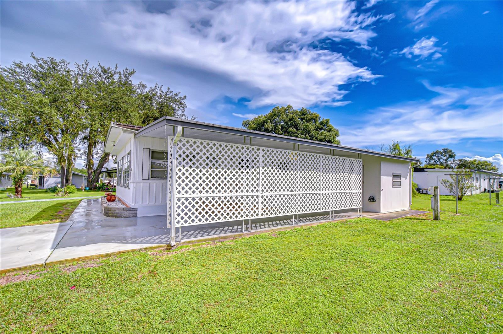 Image 10 of 49 For 37930 Date Palm Drive