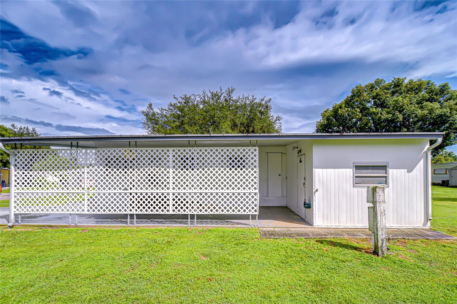 Image 11 of 49 For 37930 Date Palm Drive