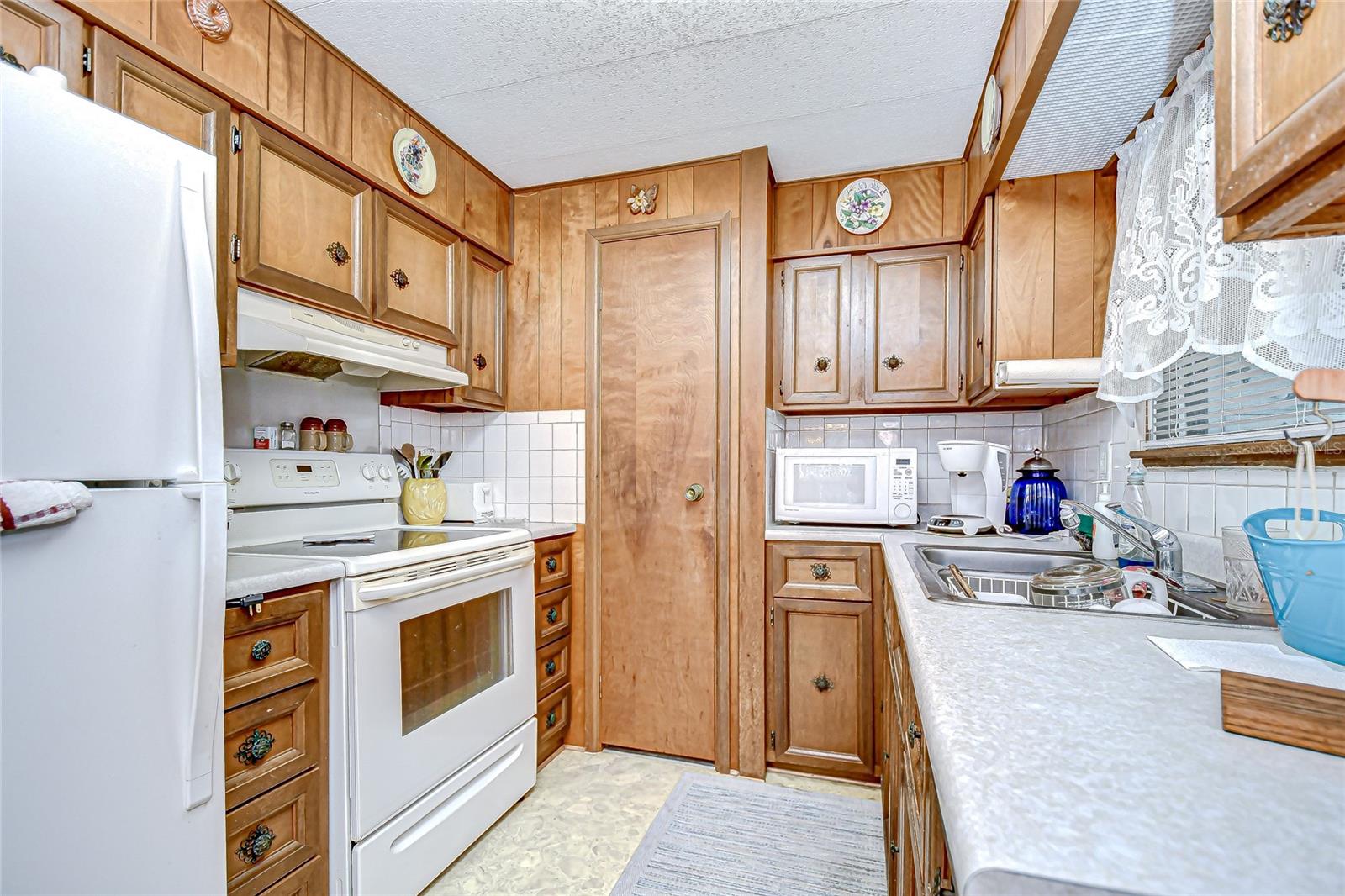 Image 25 of 49 For 37930 Date Palm Drive