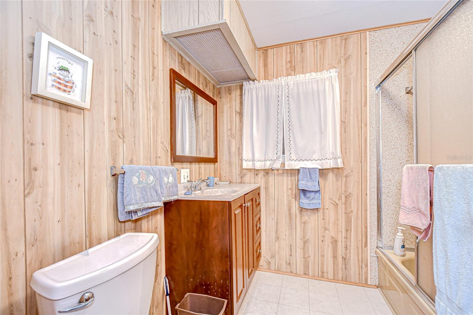 Image 37 of 49 For 37930 Date Palm Drive