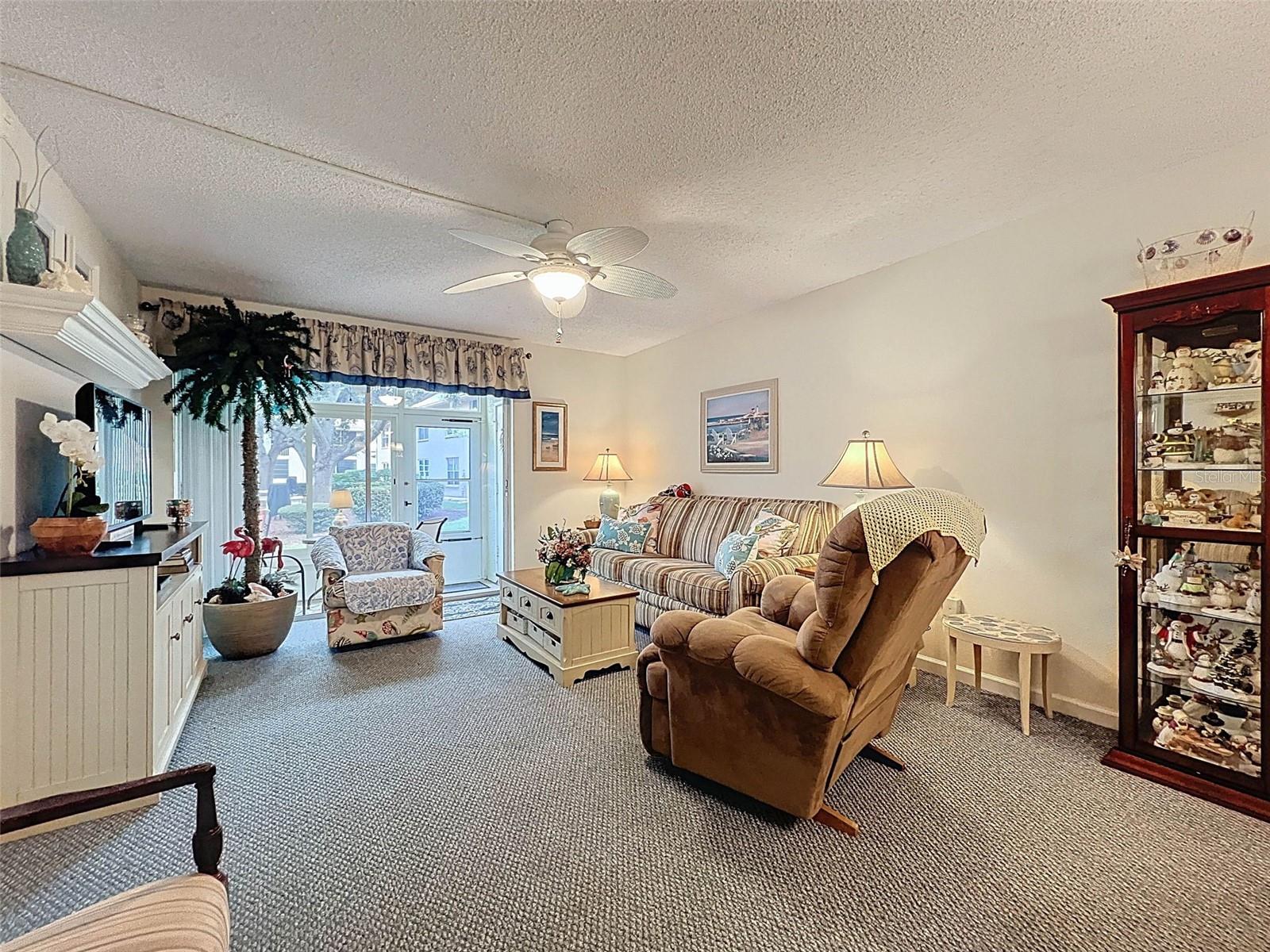 Image 6 of 24 For 6433 Tina Drive 12