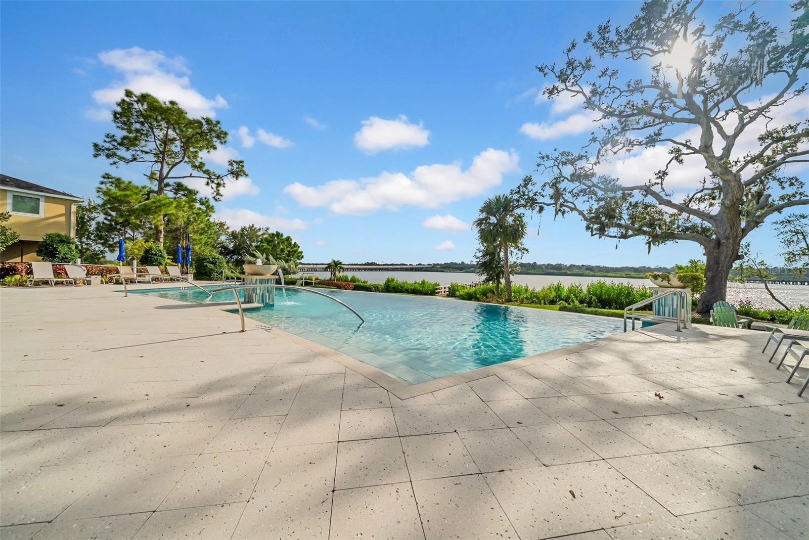 Image 24 of 30 For 4007 Palm Key Avenue
