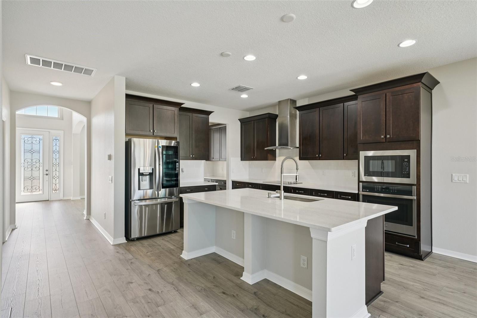 Listing photo id 15 for 11110 Sundrift Drive