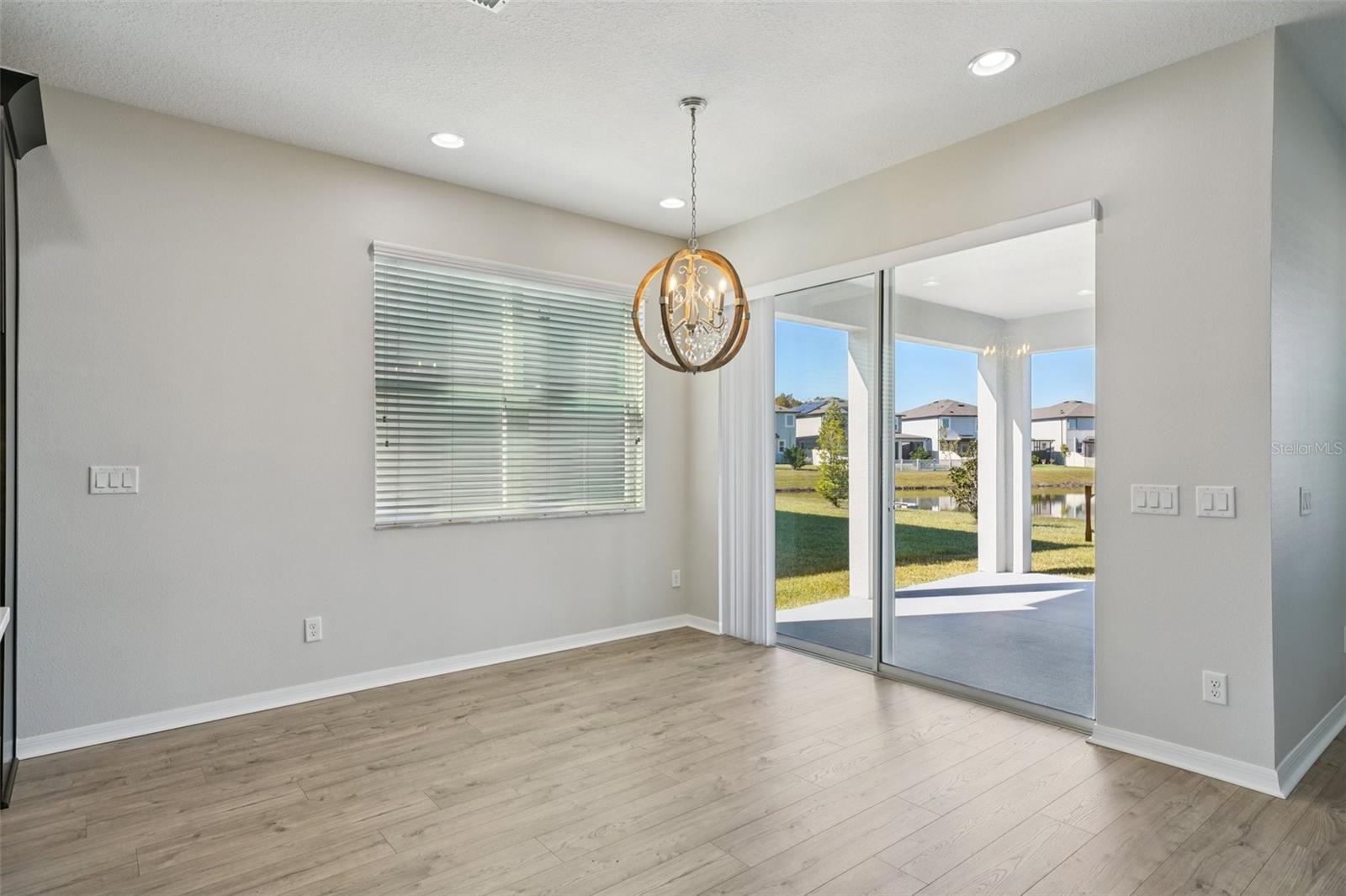 Listing photo id 20 for 11110 Sundrift Drive