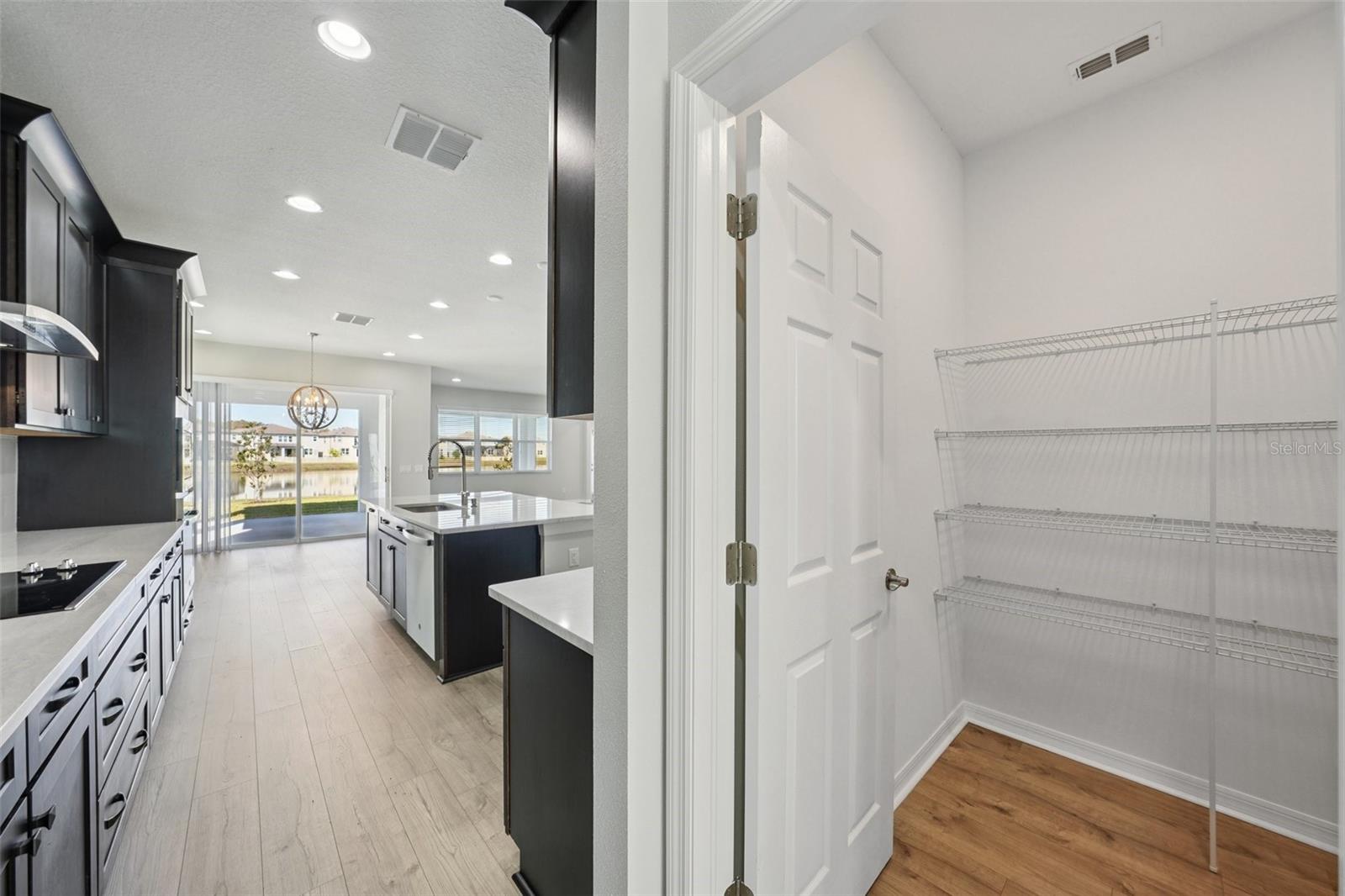 Listing photo id 22 for 11110 Sundrift Drive