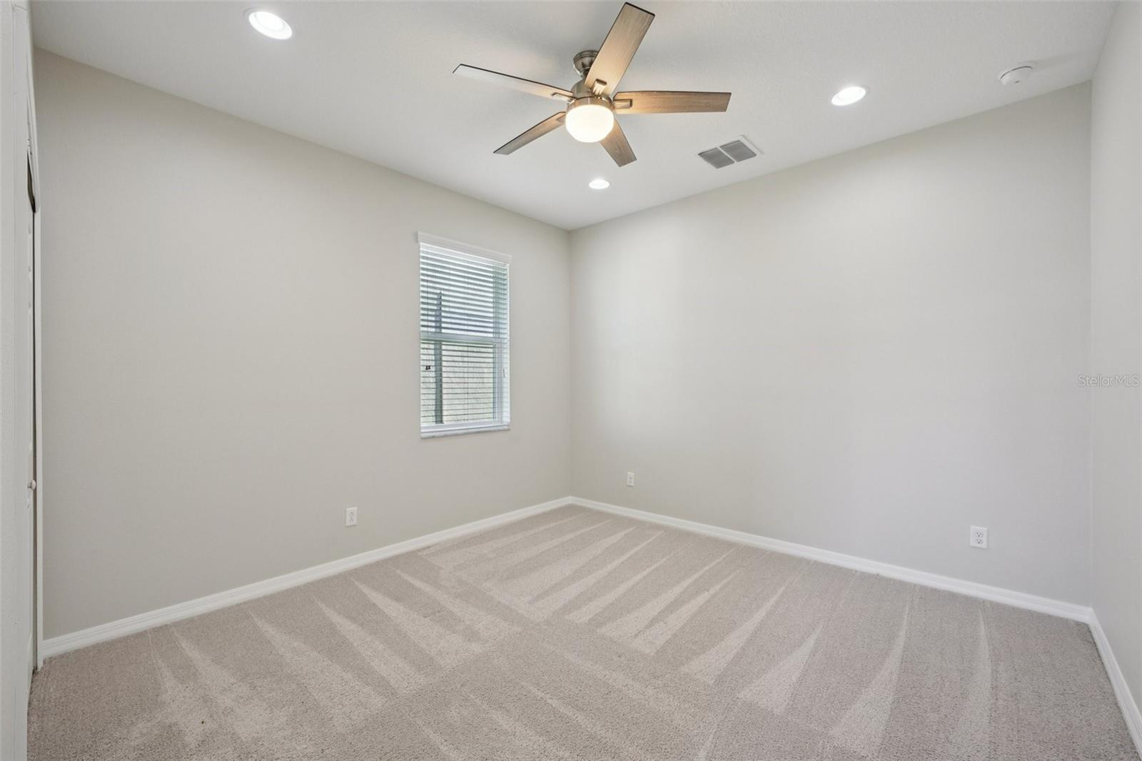 Listing photo id 23 for 11110 Sundrift Drive