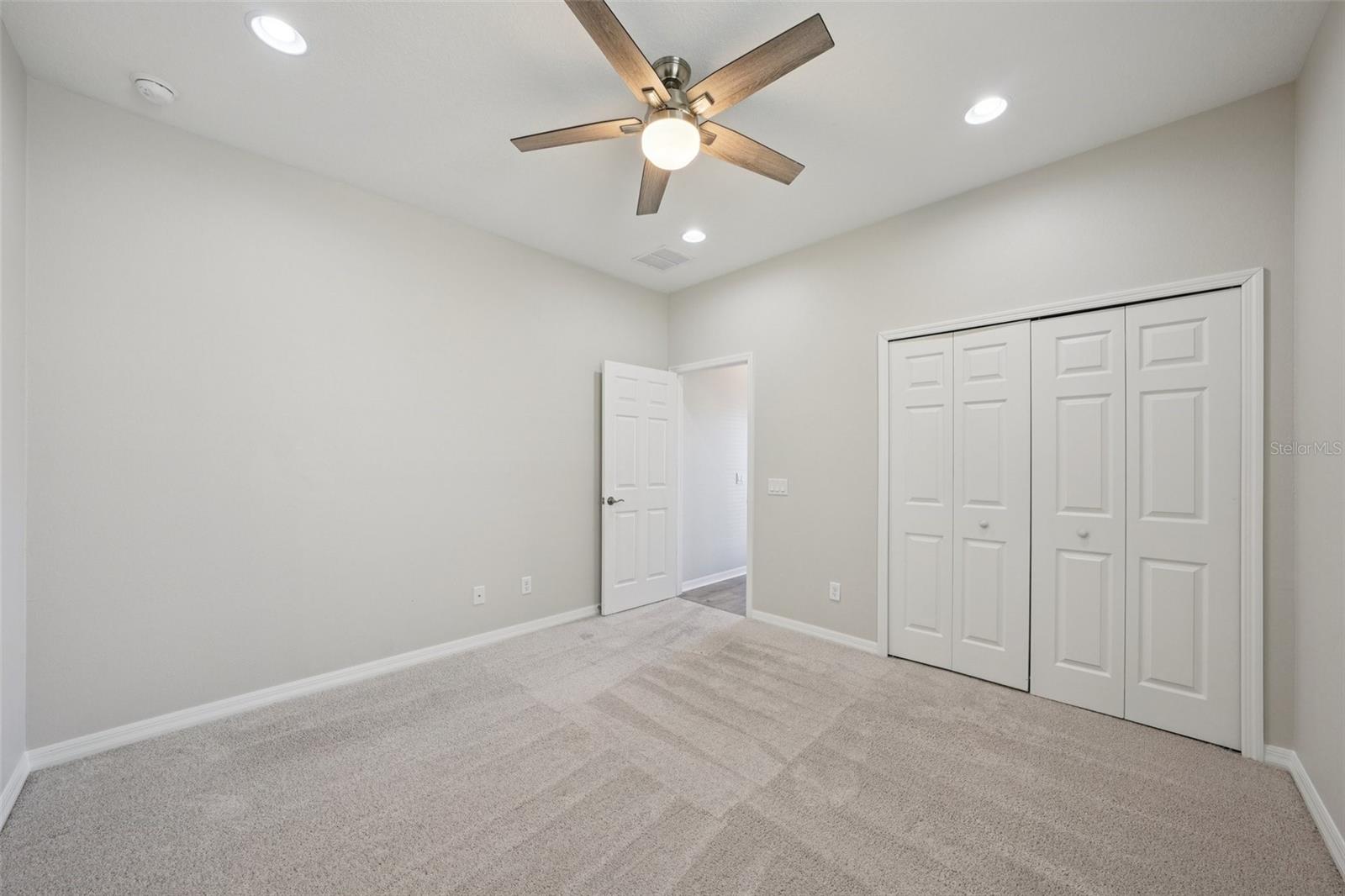 Listing photo id 25 for 11110 Sundrift Drive