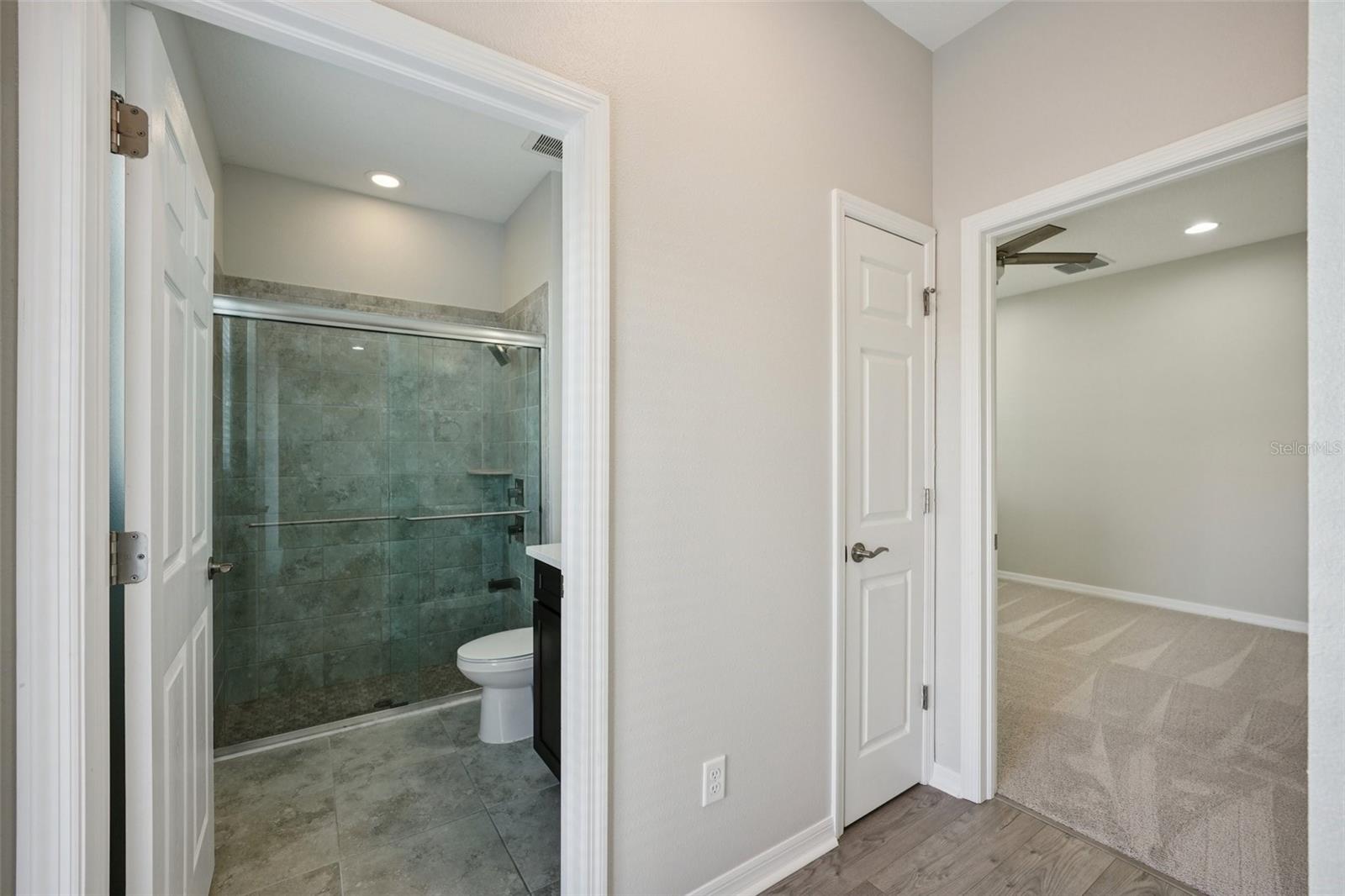 Listing photo id 26 for 11110 Sundrift Drive