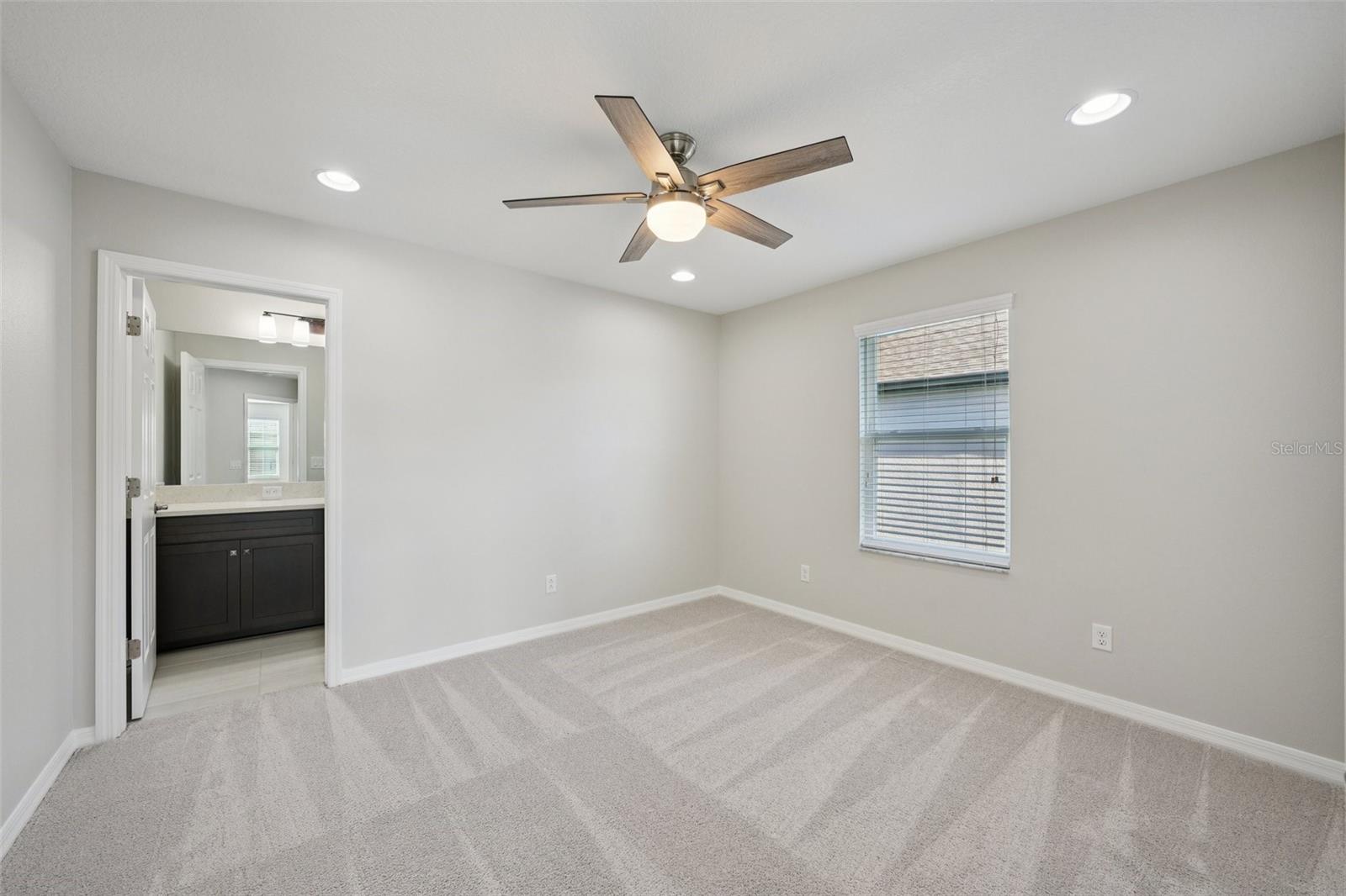 Listing photo id 47 for 11110 Sundrift Drive