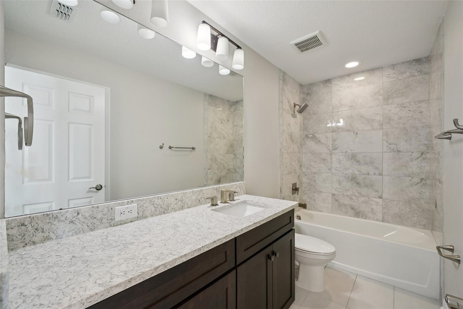 Listing photo id 57 for 11110 Sundrift Drive