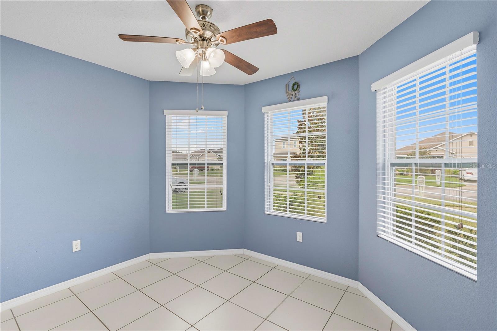 Image 25 of 53 For 6126 Forest Ridge Way