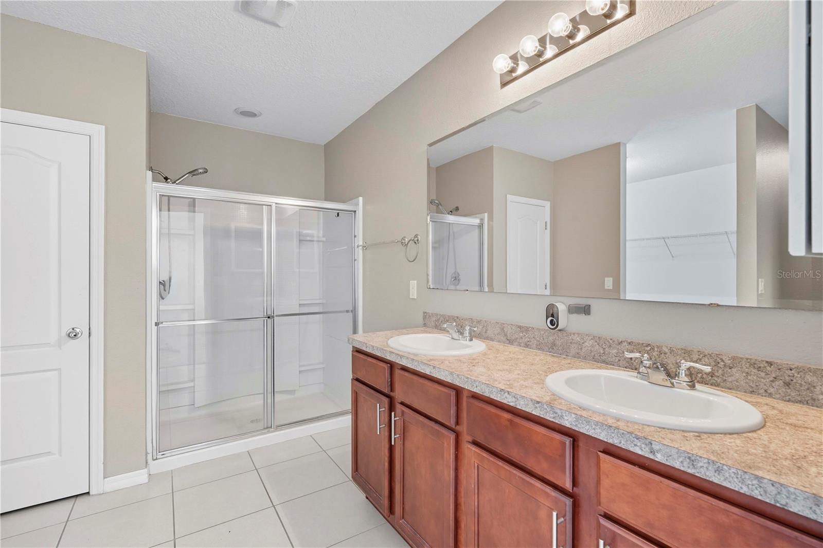 Image 39 of 53 For 6126 Forest Ridge Way