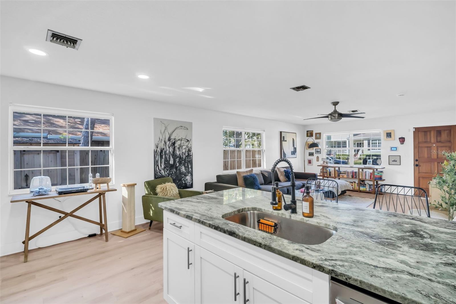 Image 14 of 40 For 218 49th Avenue N