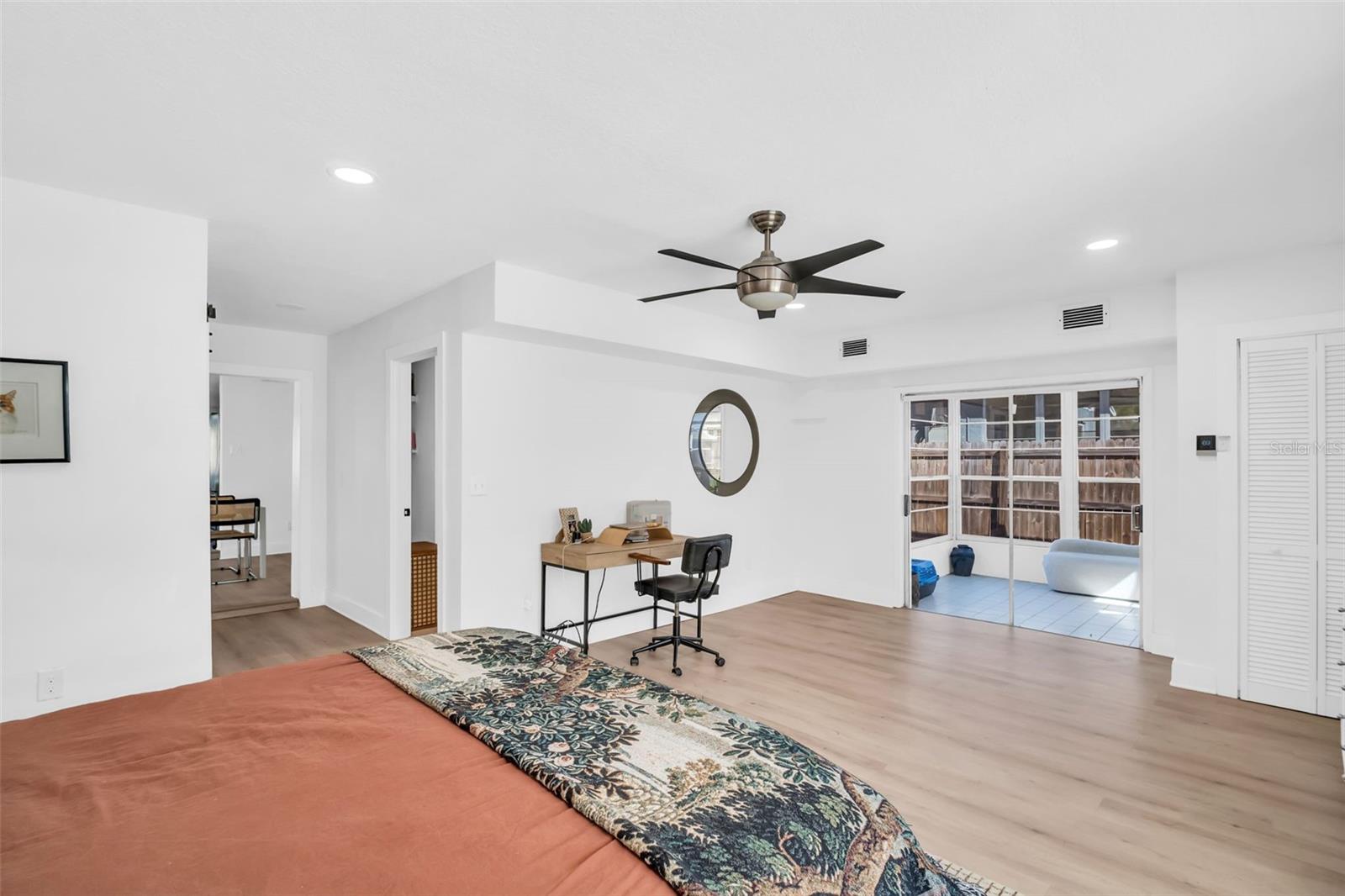 Image 21 of 40 For 218 49th Avenue N